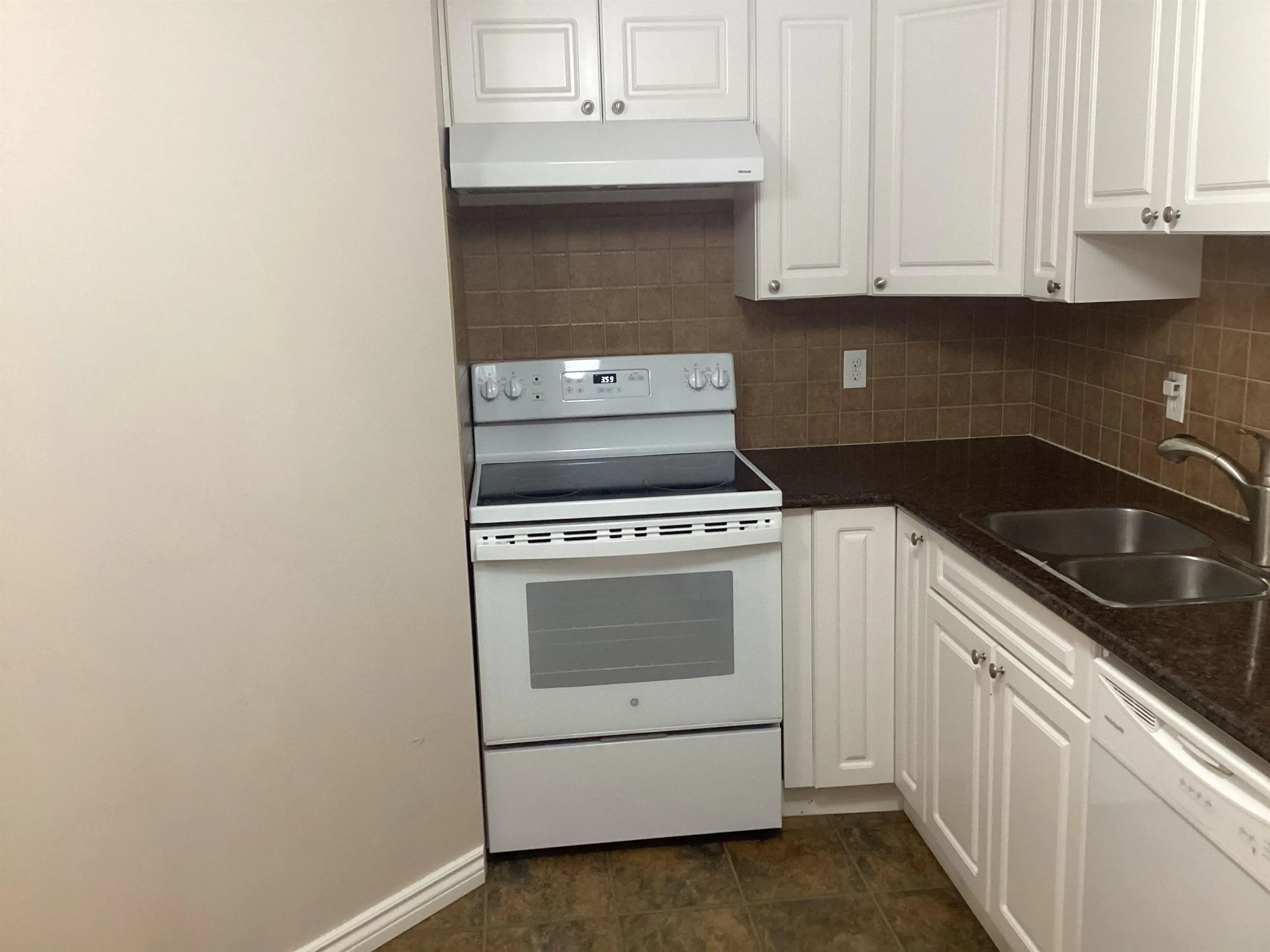 Property at #307 2024 FULLERTON AVENUE, North Vancouver, BC