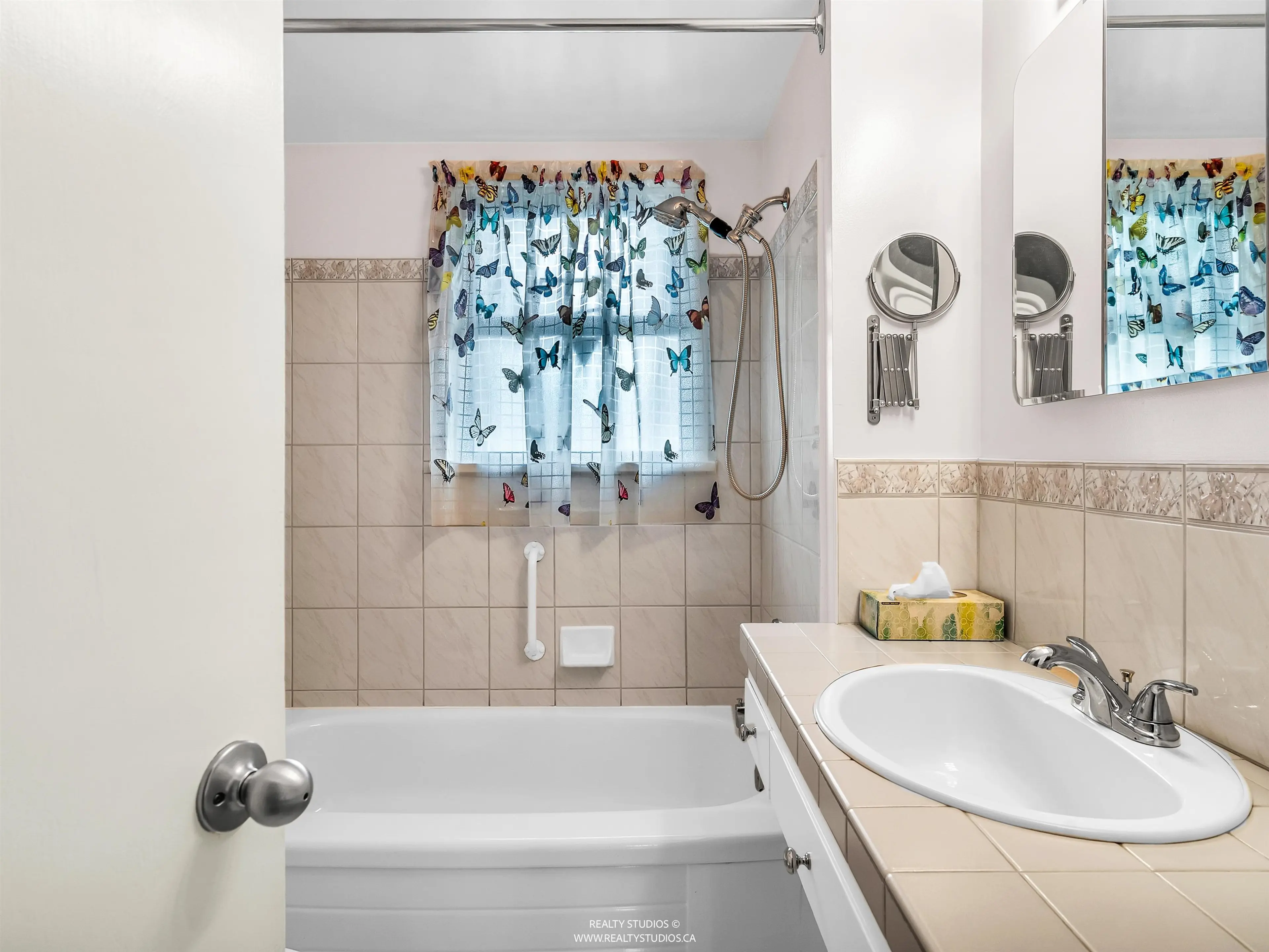 Property at 4830 SOUTHLAWN DRIVE, Burnaby, BC