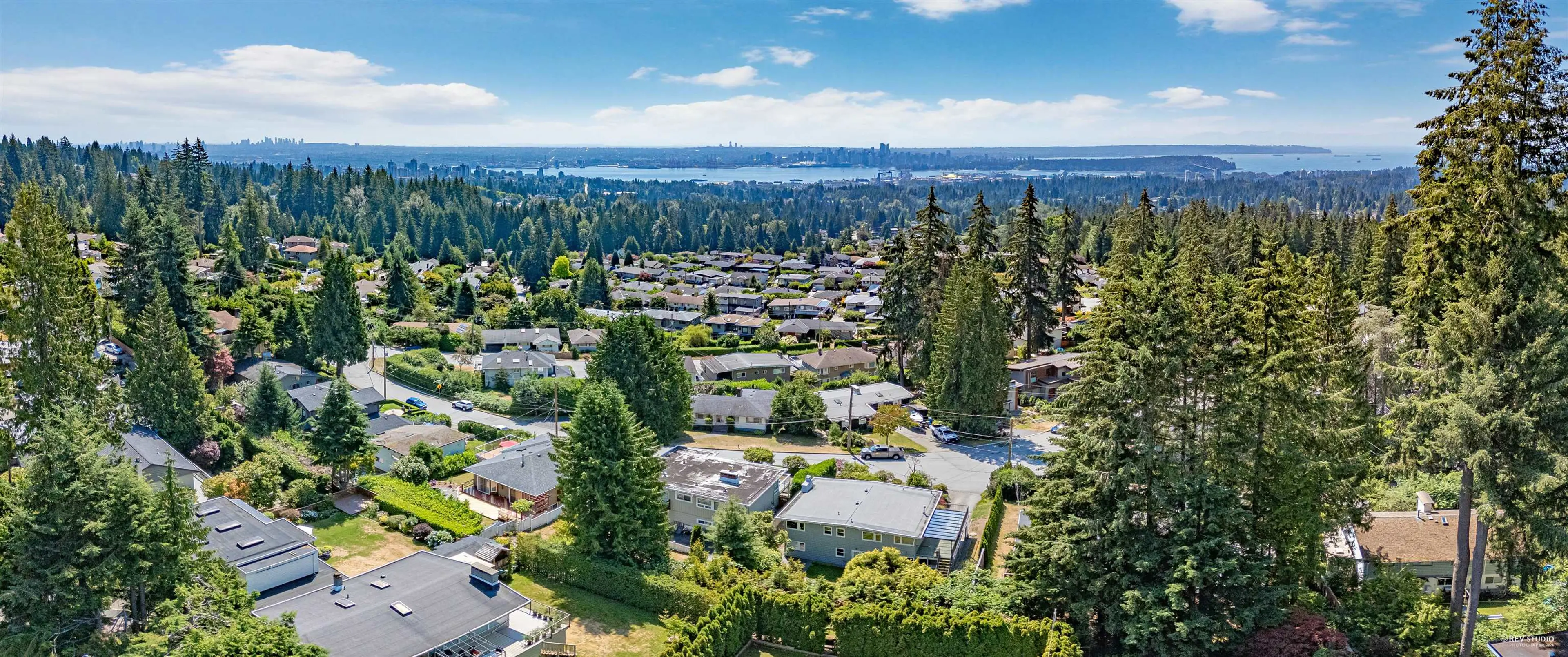 Property at 472 CRESTWOOD AVENUE, North Vancouver, BC