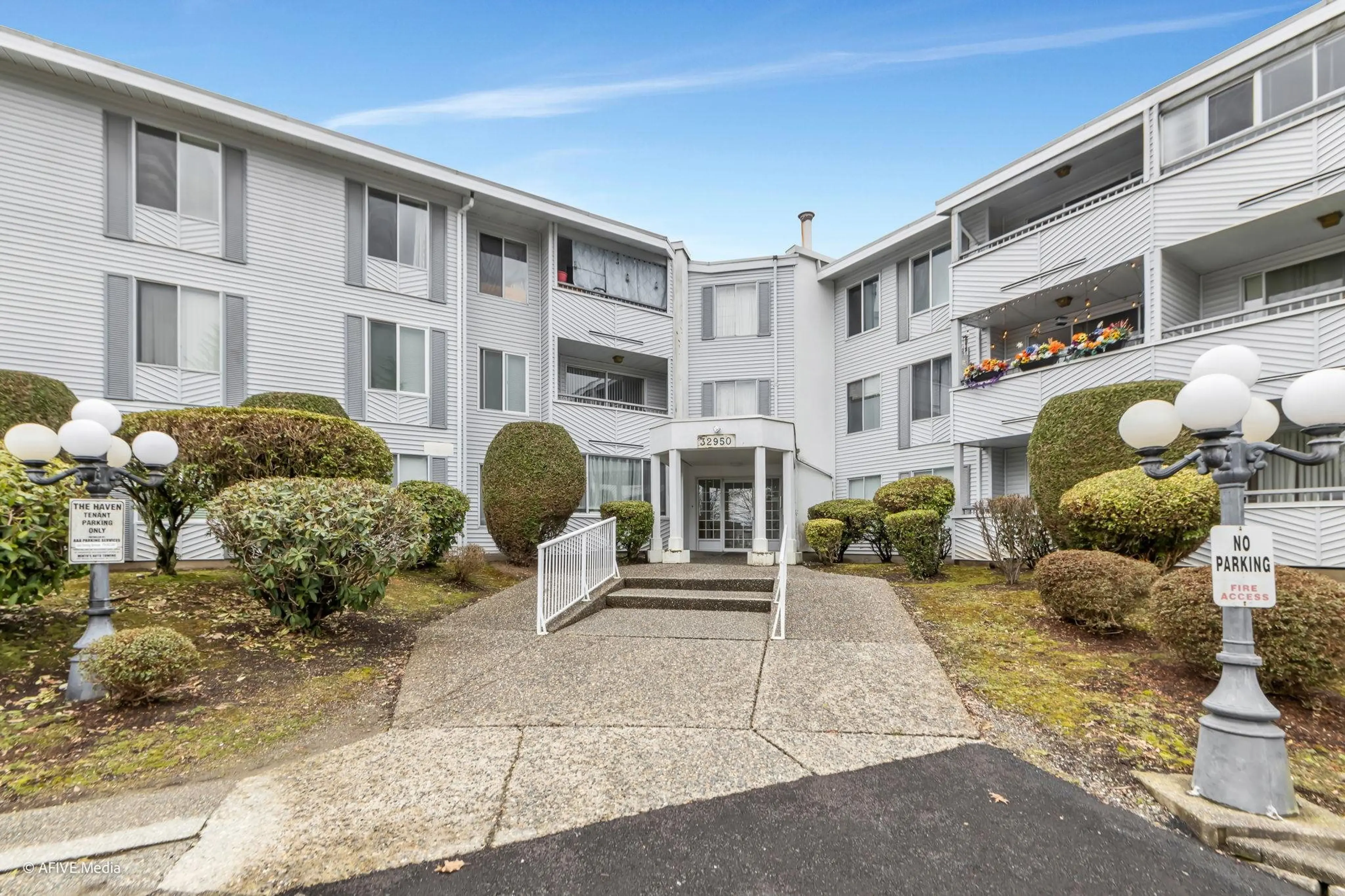 Property at #204 32950 AMICUS PLACE, Abbotsford, BC