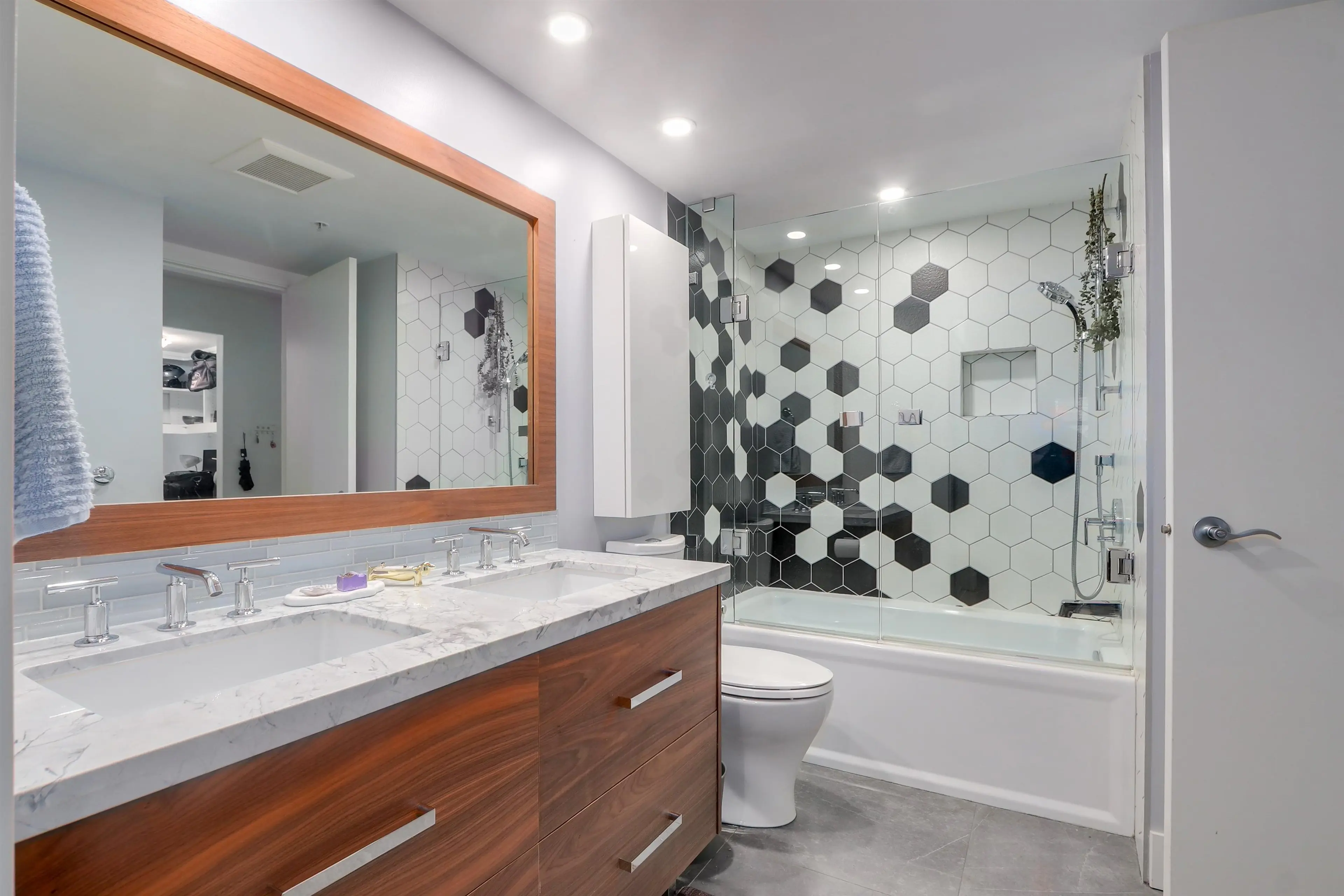 Property at #206 2137 W 10TH AVENUE, Vancouver, BC