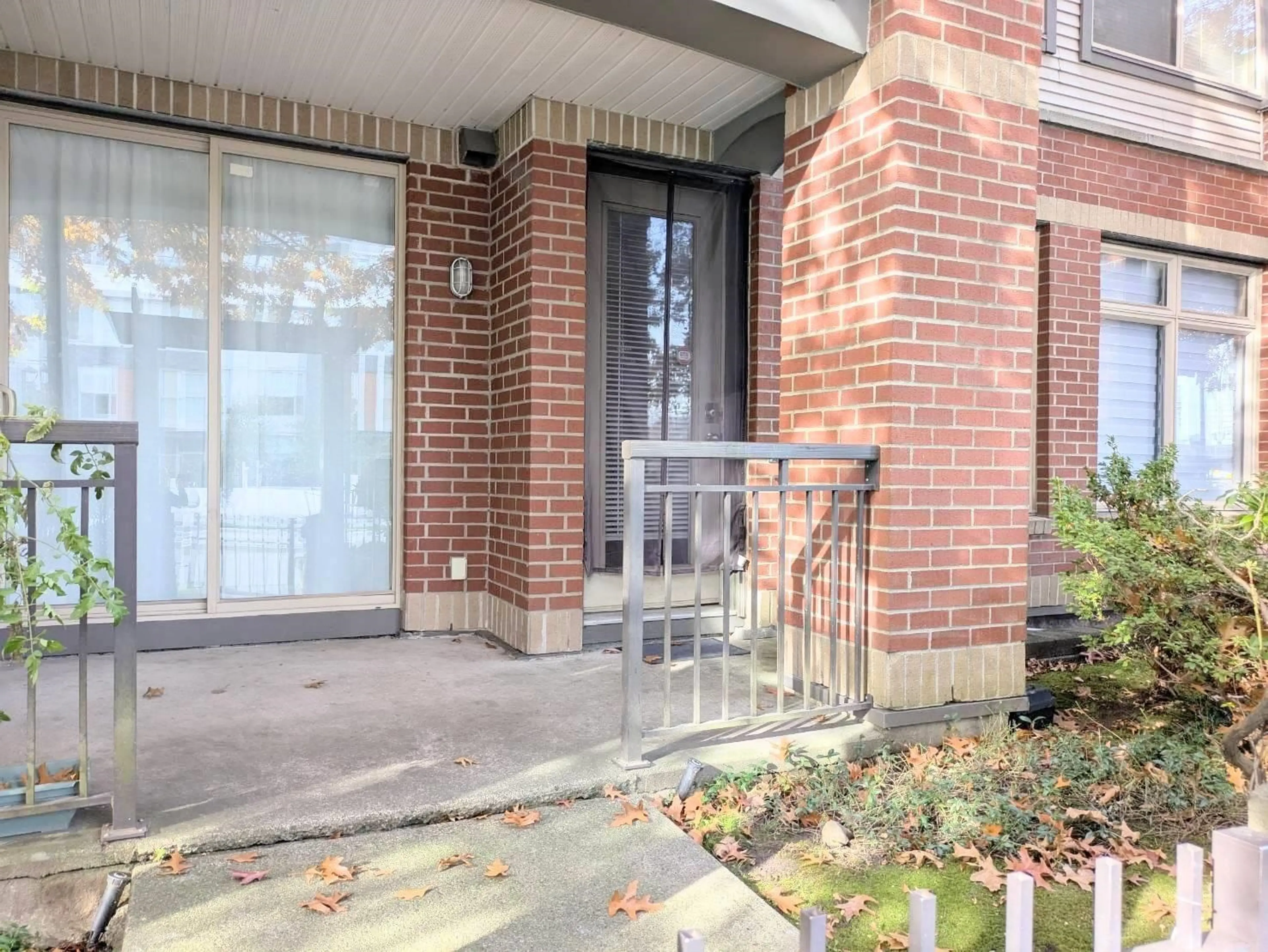 Property at #106 10499 UNIVERSITY DRIVE, Surrey, BC