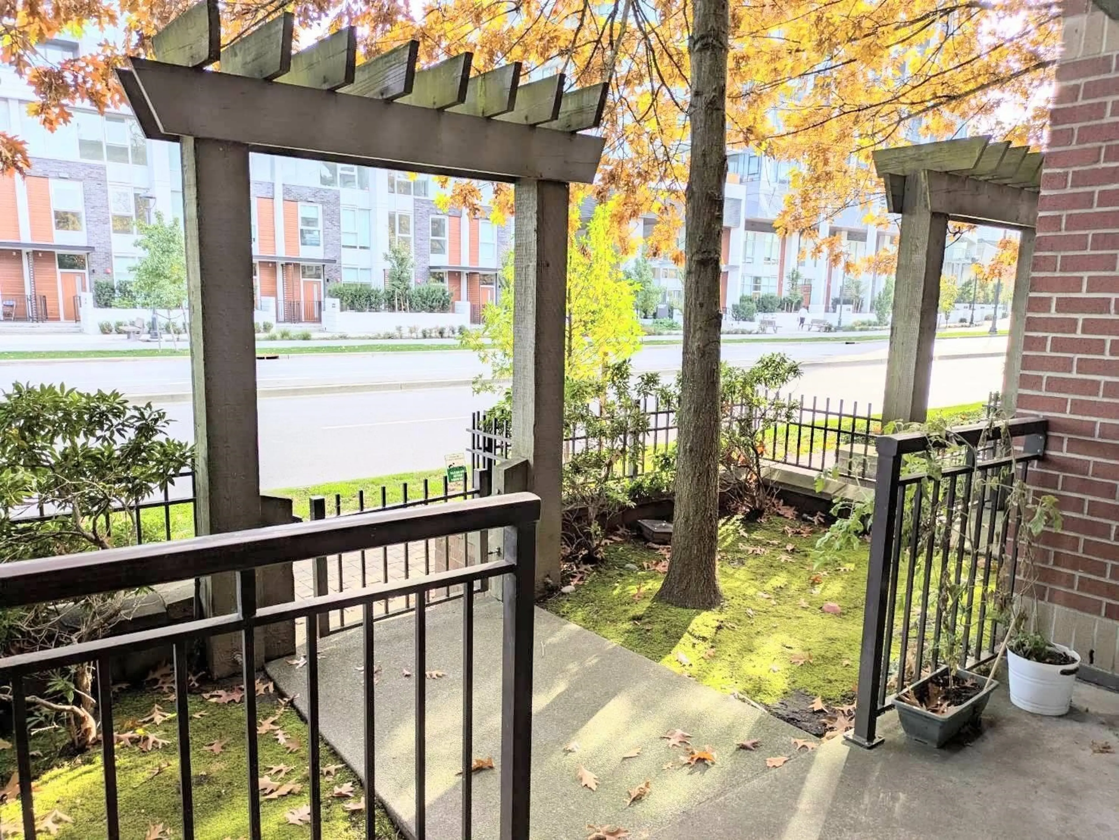 Property at #106 10499 UNIVERSITY DRIVE, Surrey, BC