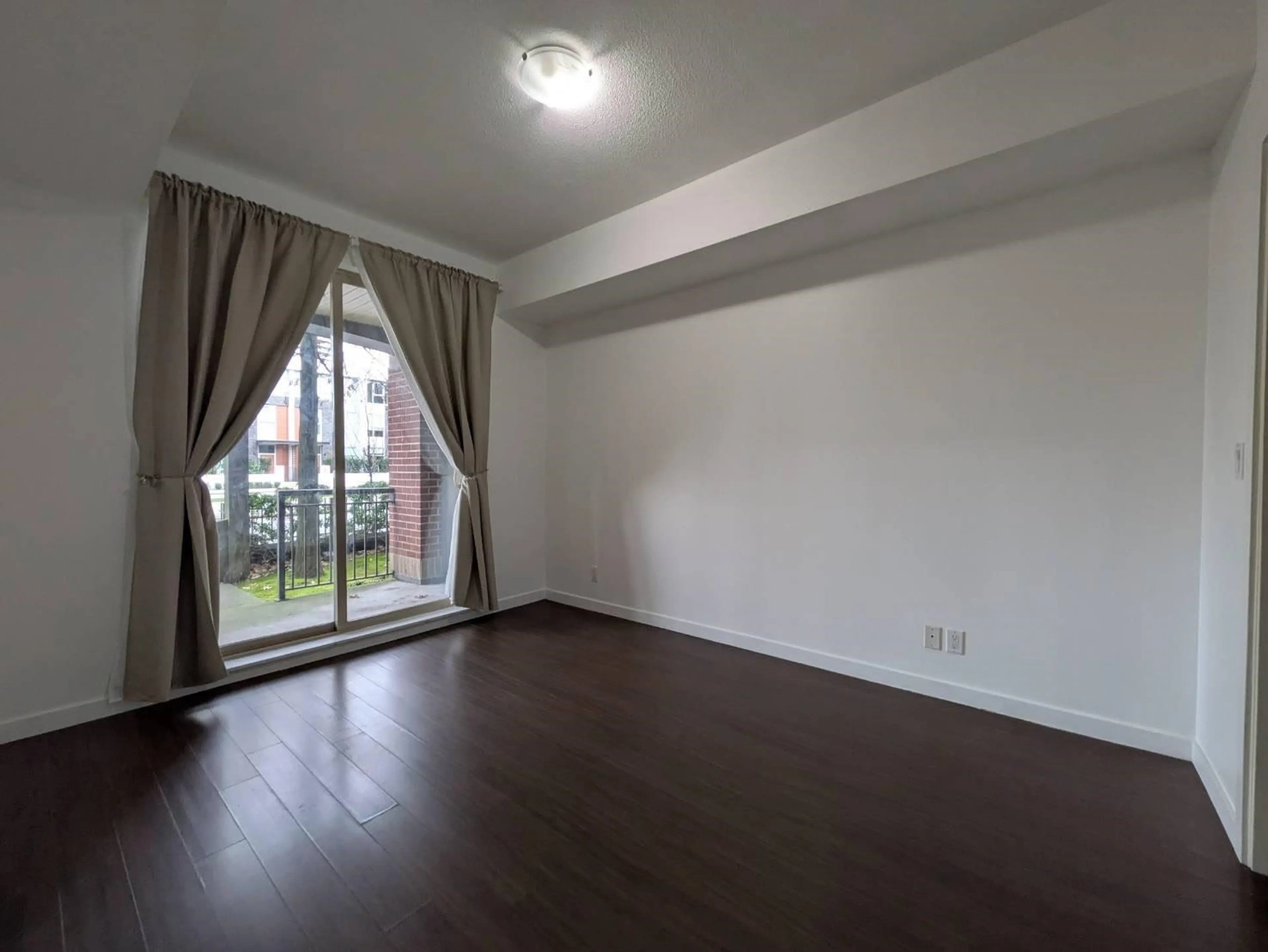 Property at #106 10499 UNIVERSITY DRIVE, Surrey, BC