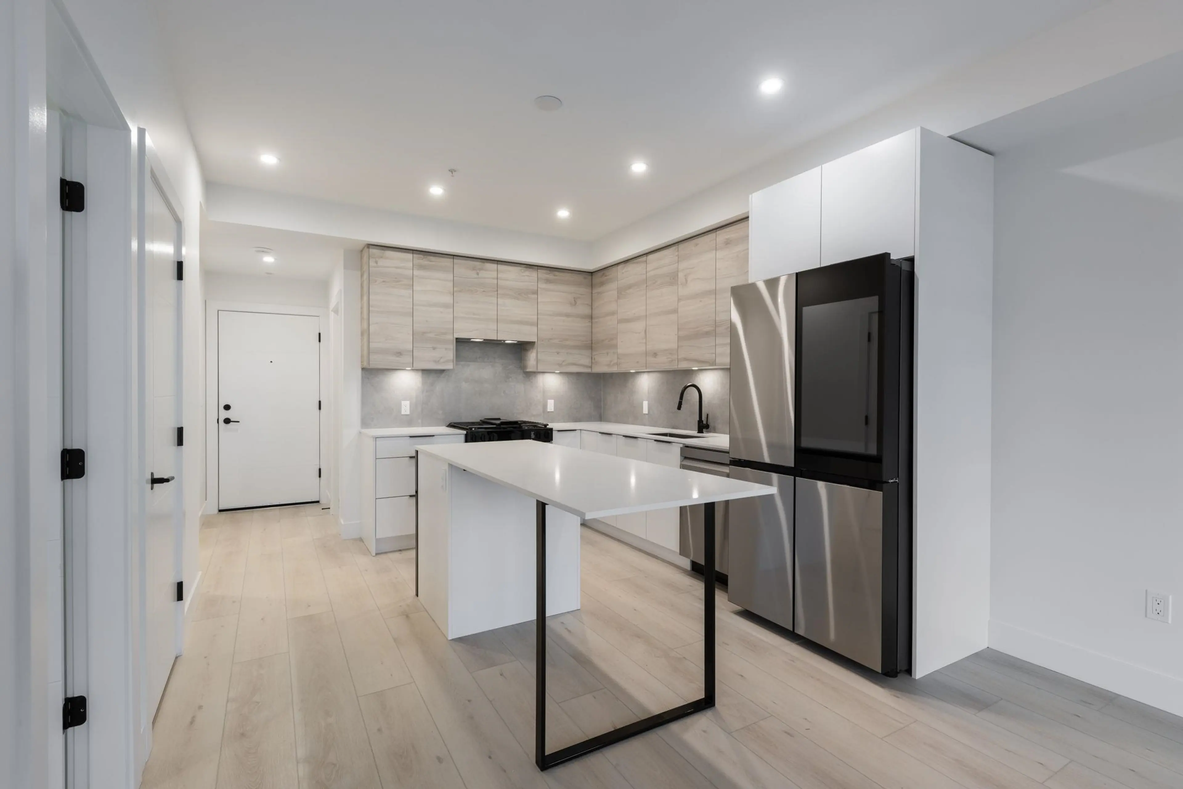 Property at #604 30494 CARDINAL AVENUE, Abbotsford, BC