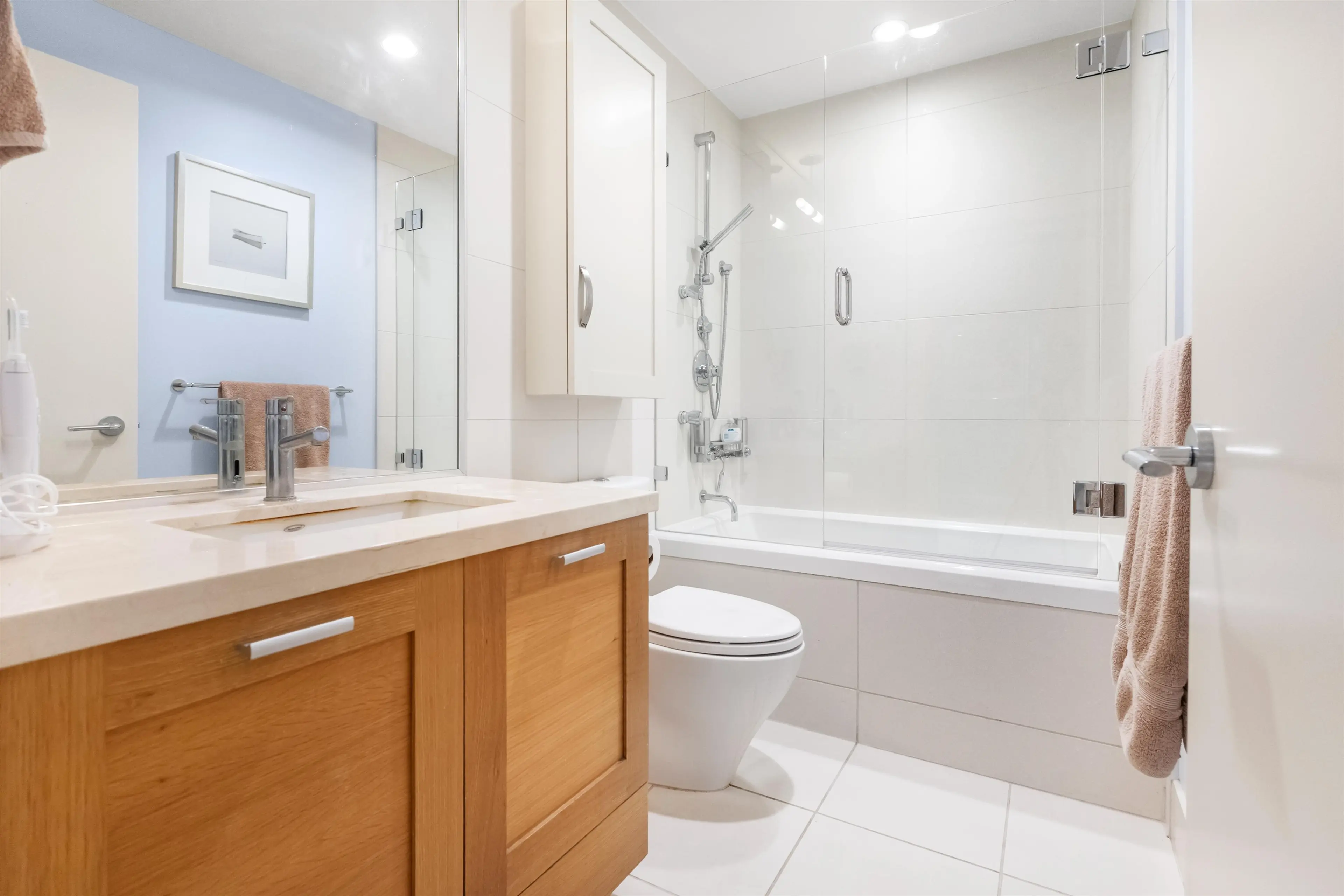 Property at #303 1473 JOHNSTON ROAD, White Rock, BC