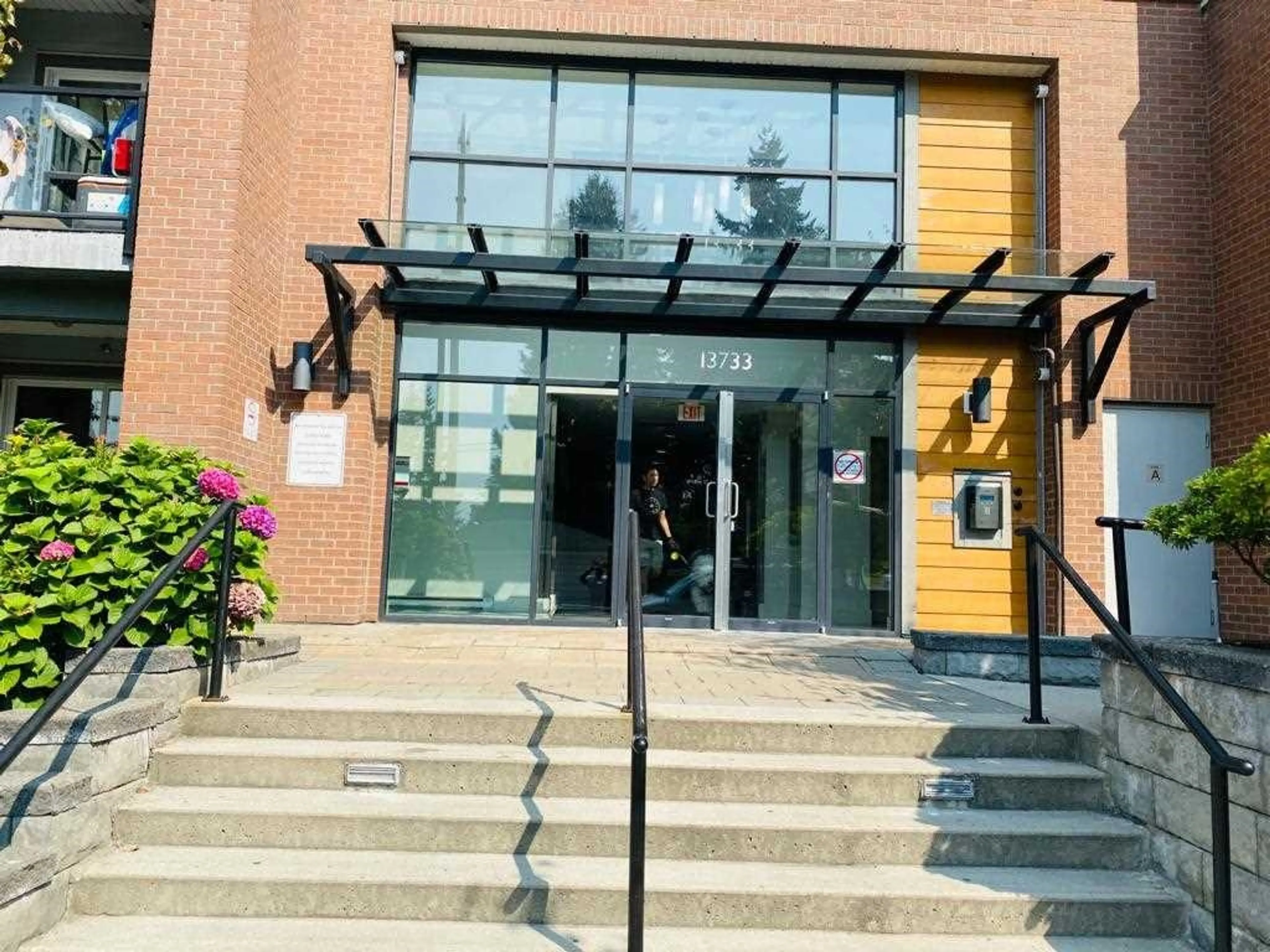 Property at #308 13733 107A AVENUE, Surrey, BC