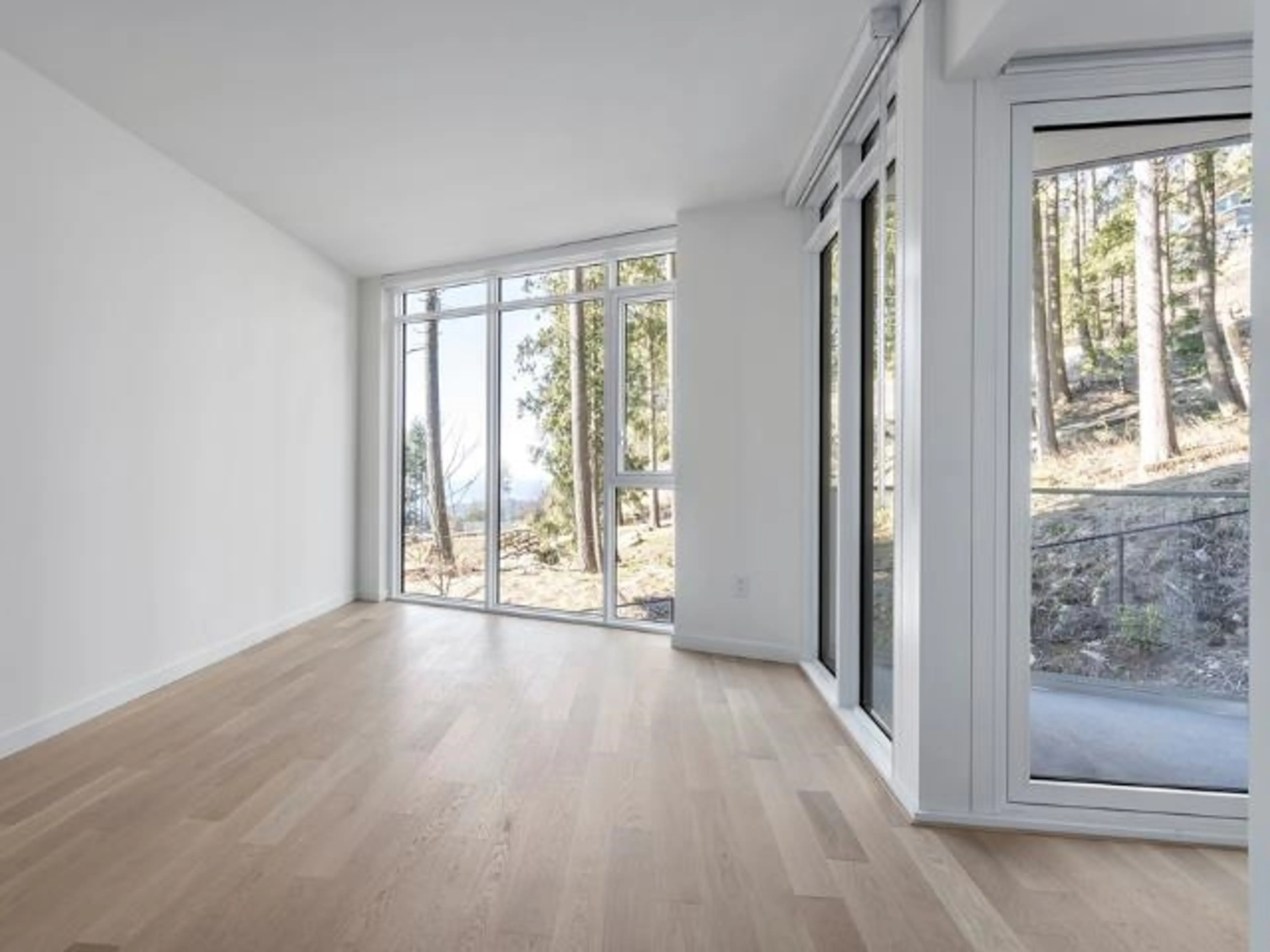 Property at #304 3963 UPLANDS WAY, West Vancouver, BC