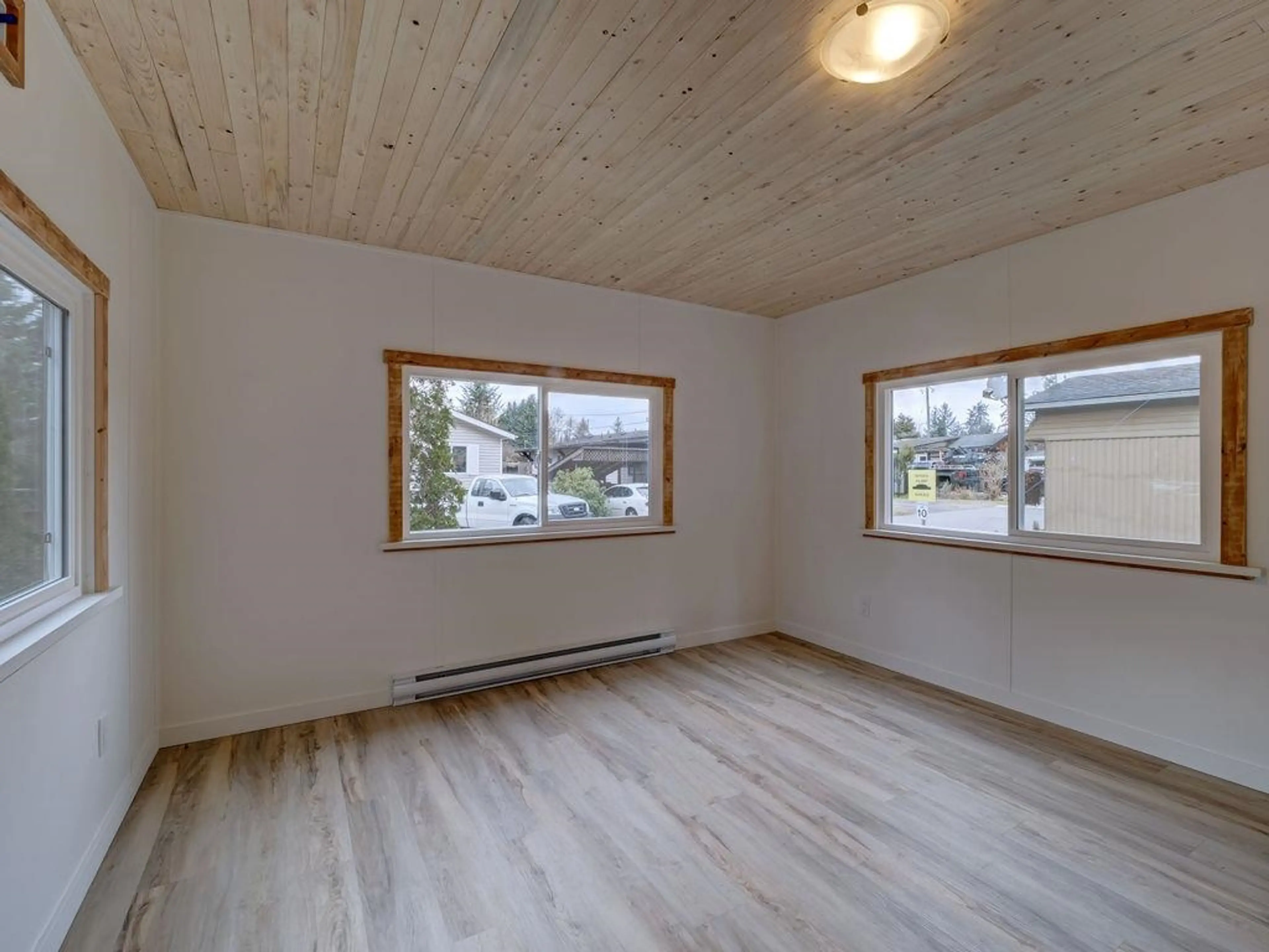 Property at #28 1413 SUNSHINE COAST HIGHWAY, Gibsons, BC