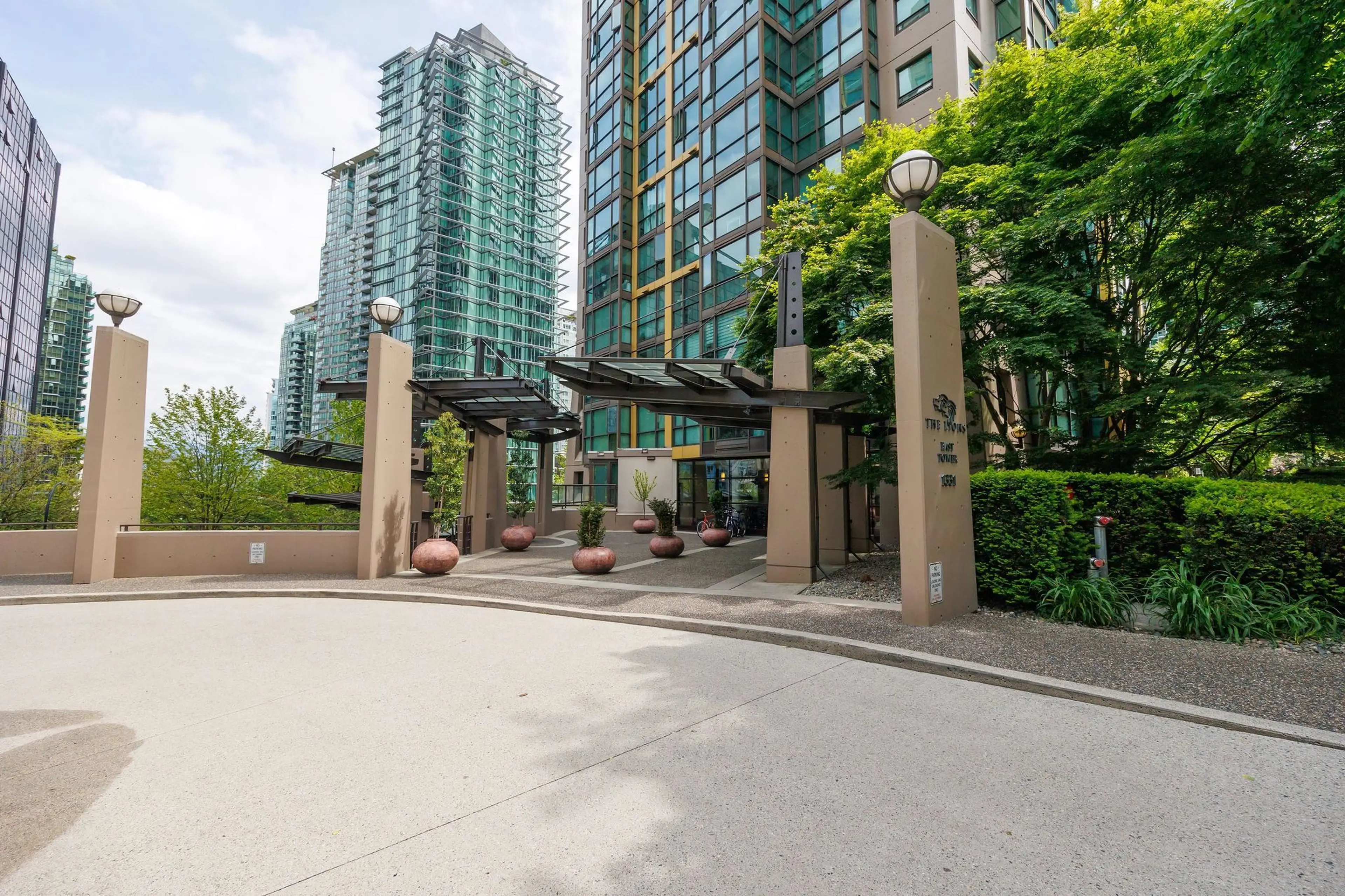 Property at #809 1331 ALBERNI STREET, Vancouver, BC