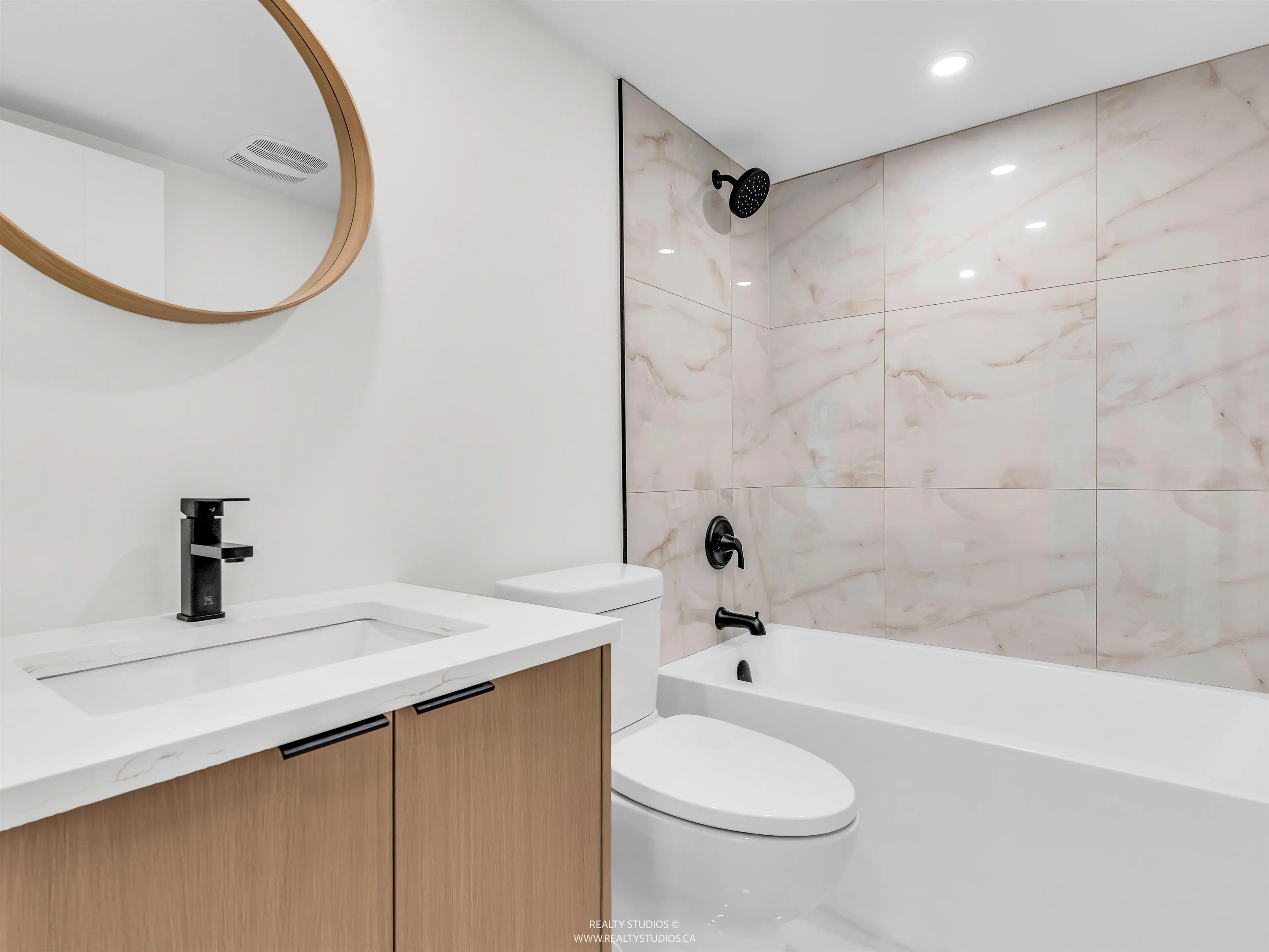 Property at #1003 1135 QUAYSIDE DRIVE, New Westminster, BC