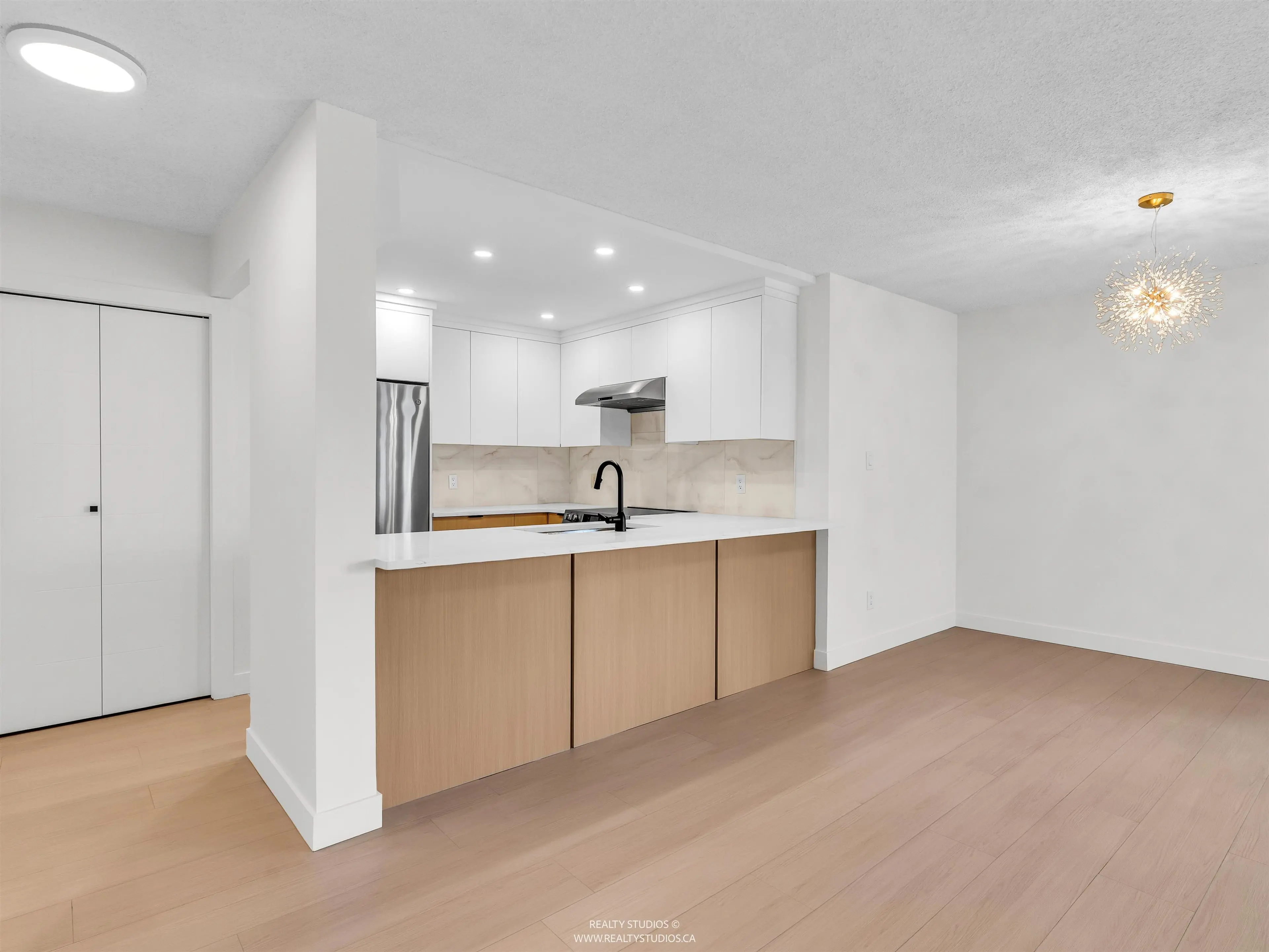 Property at #1003 1135 QUAYSIDE DRIVE, New Westminster, BC