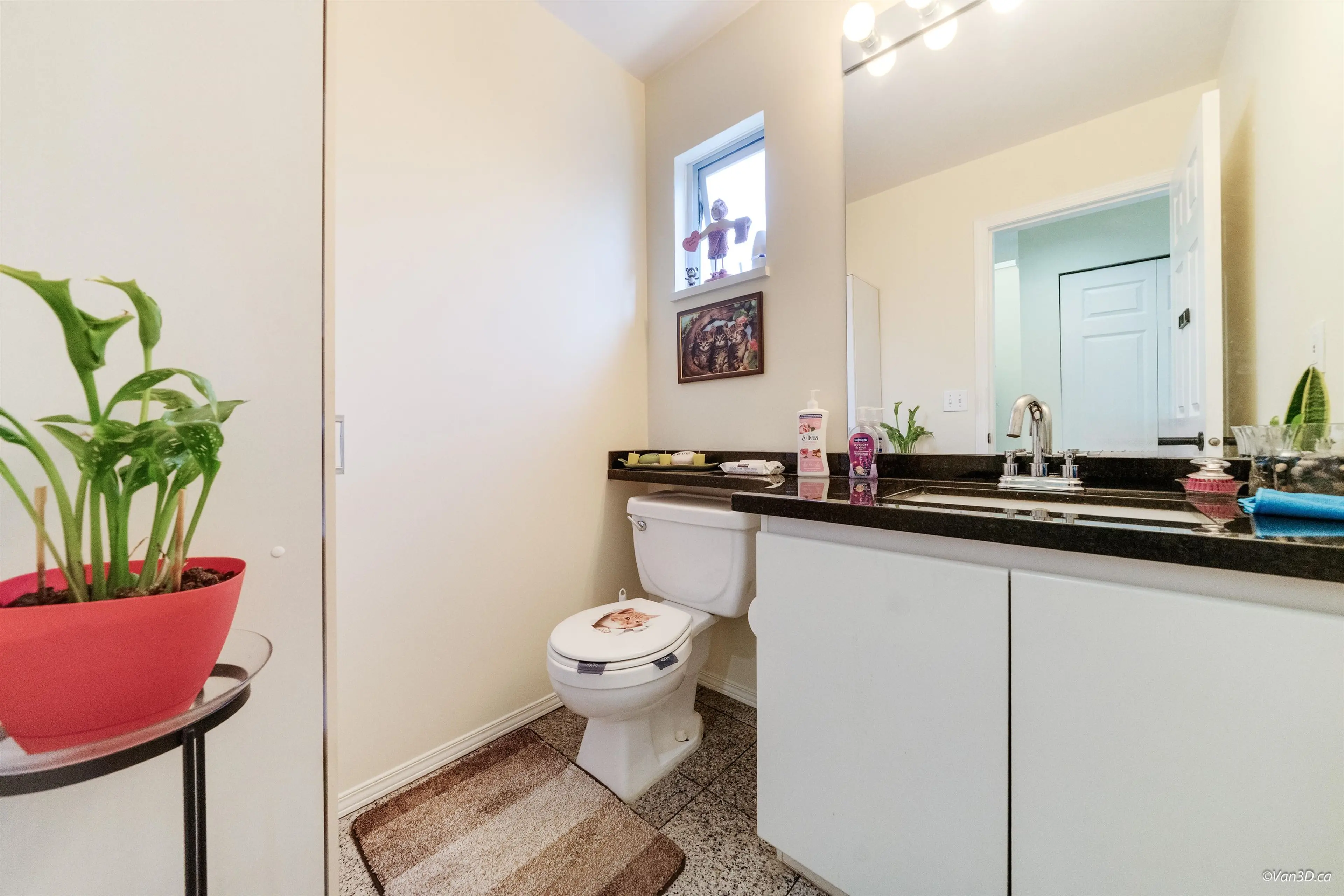 Property at 215 W 18TH STREET, North Vancouver, BC