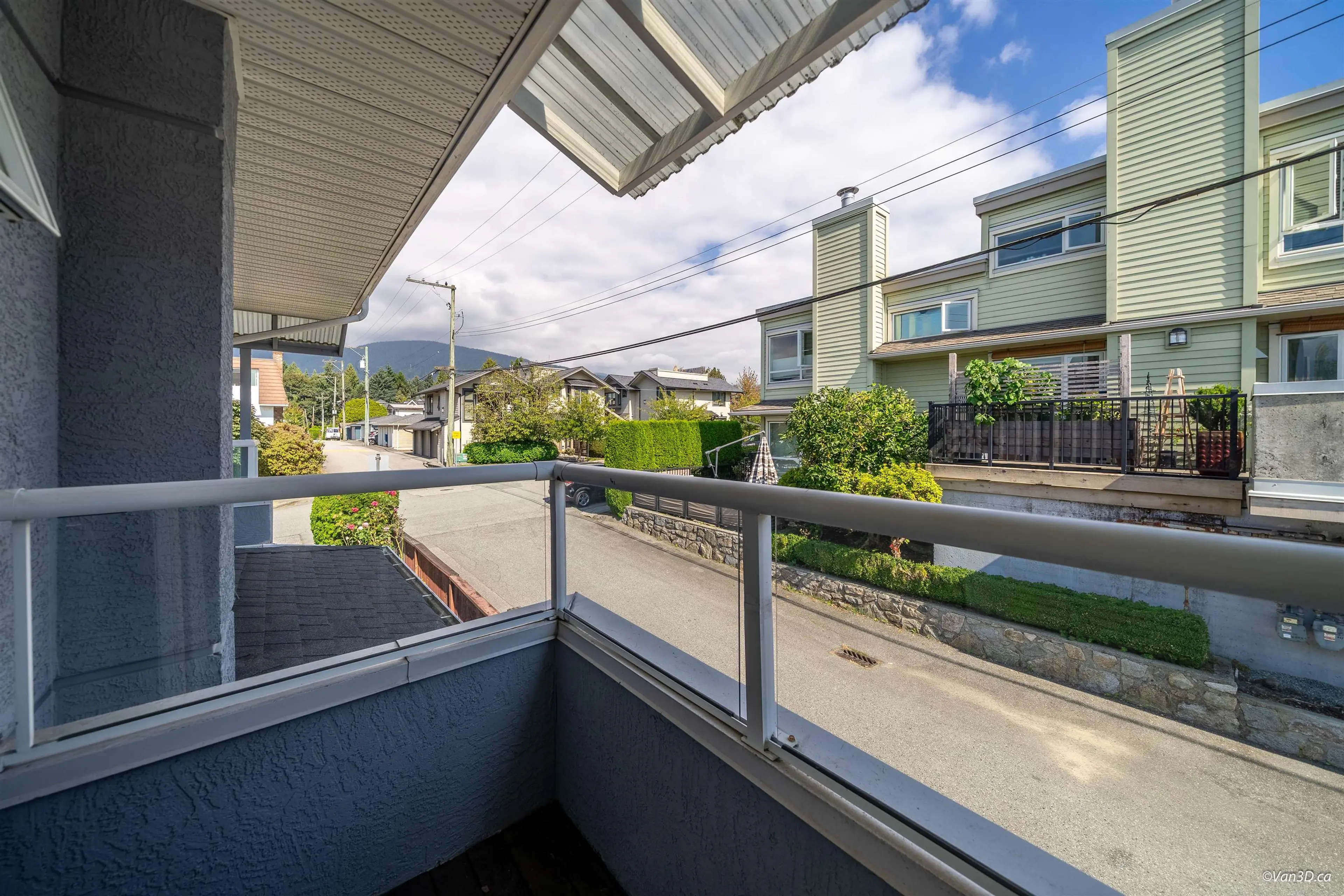 Property at 215 W 18TH STREET, North Vancouver, BC