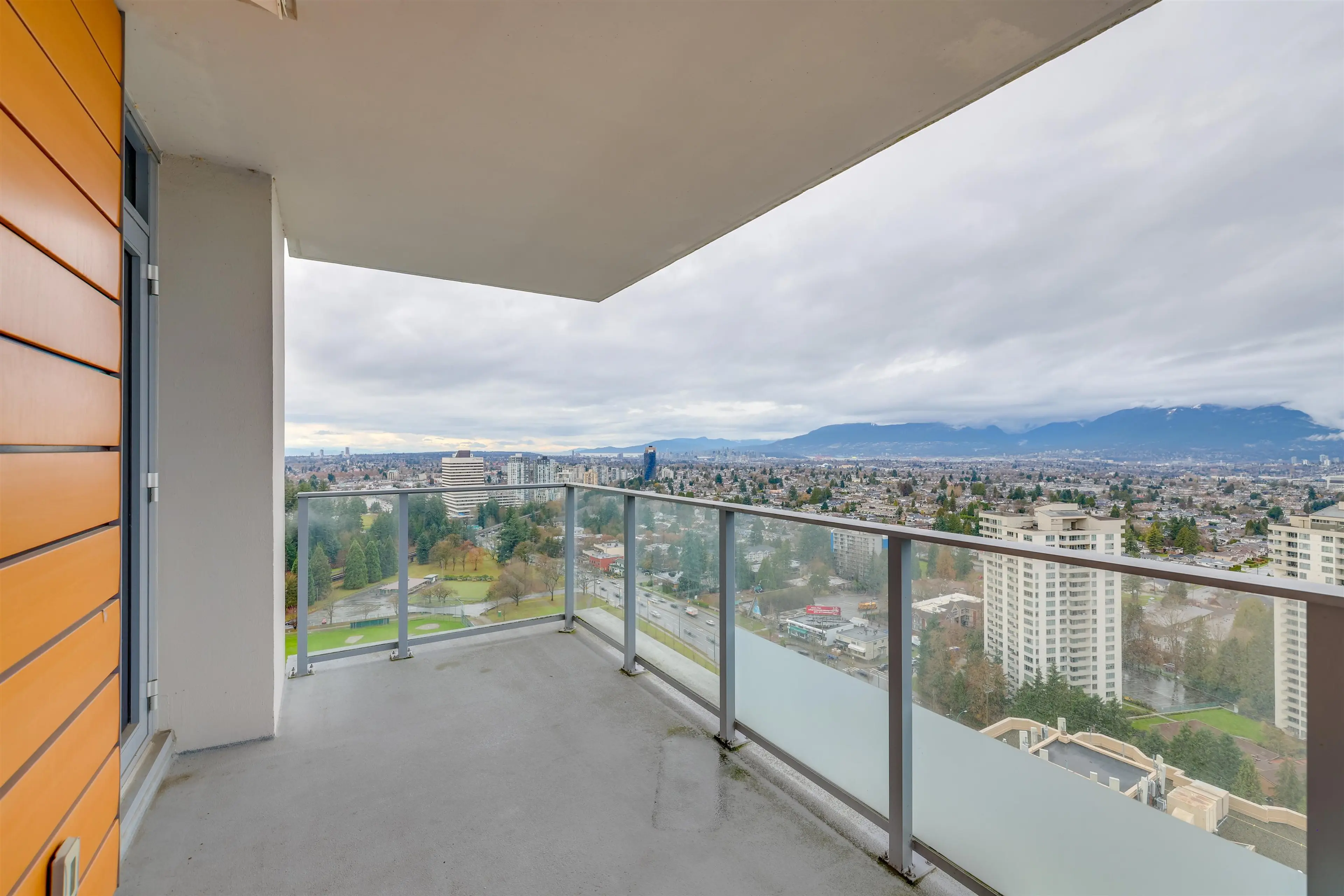 Property at #2907 5883 BARKER AVENUE, Burnaby, BC