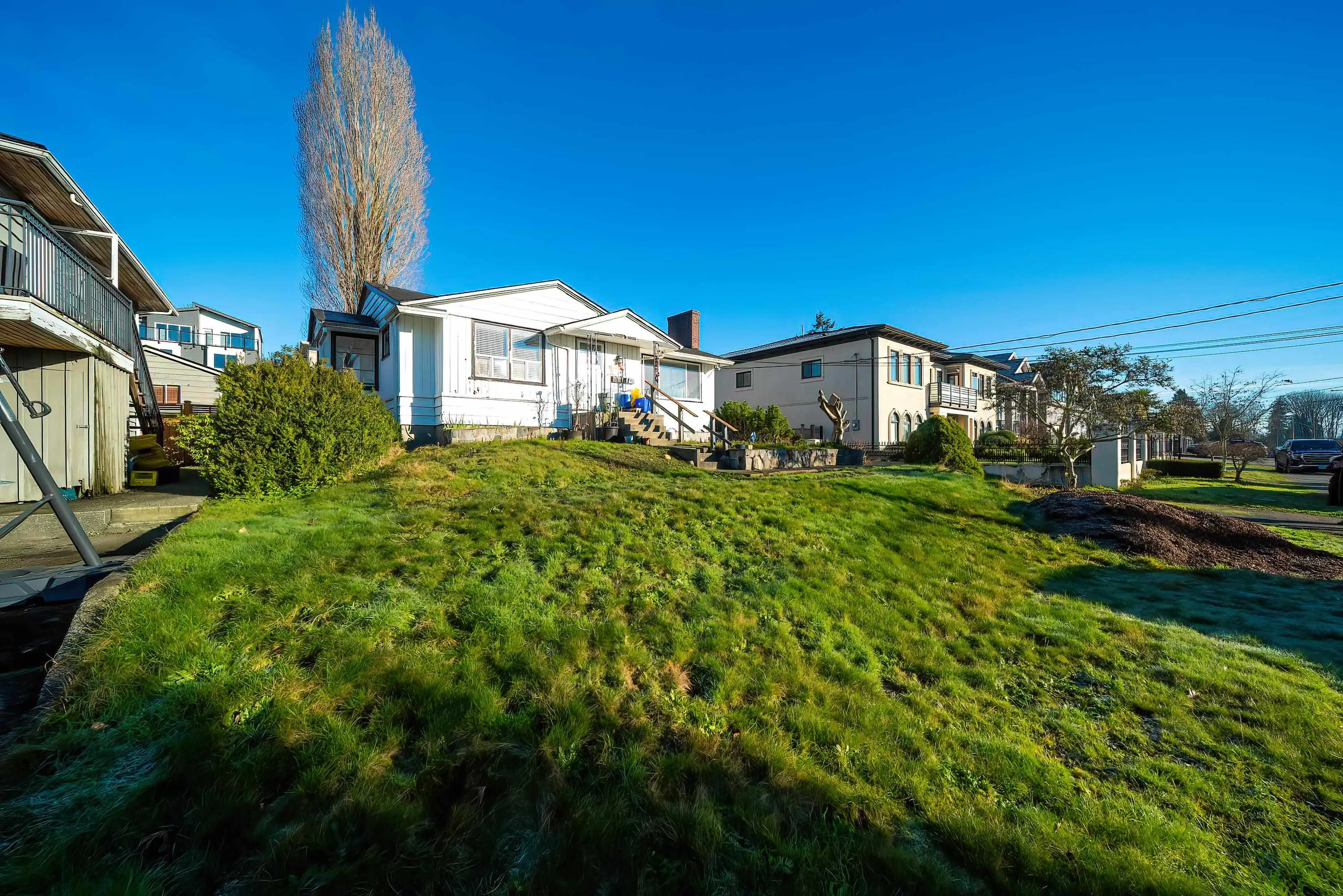 Property at 915 WALLS AVENUE, Coquitlam, BC