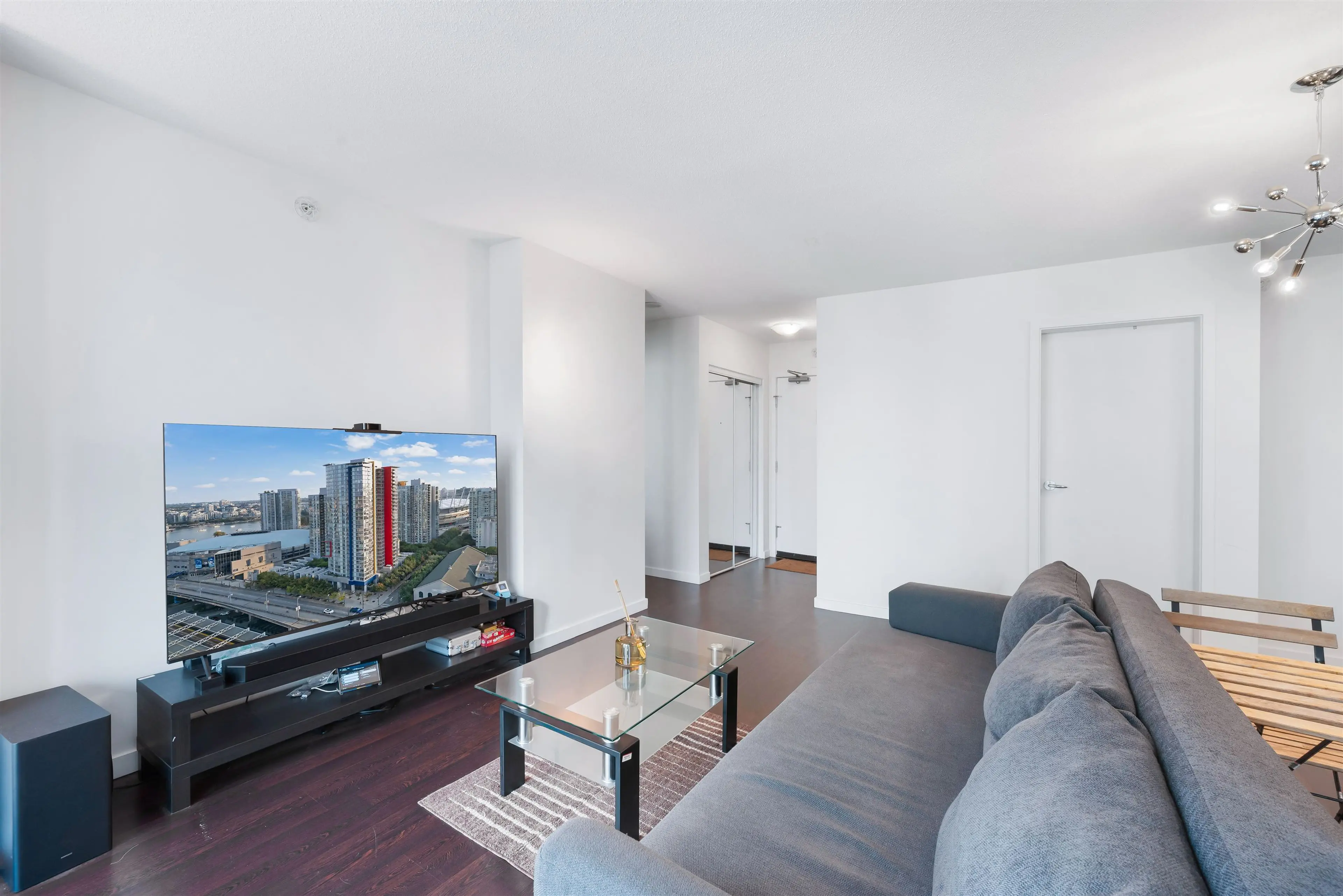 Property at #1207 602 CITADEL PARADE, Vancouver, BC