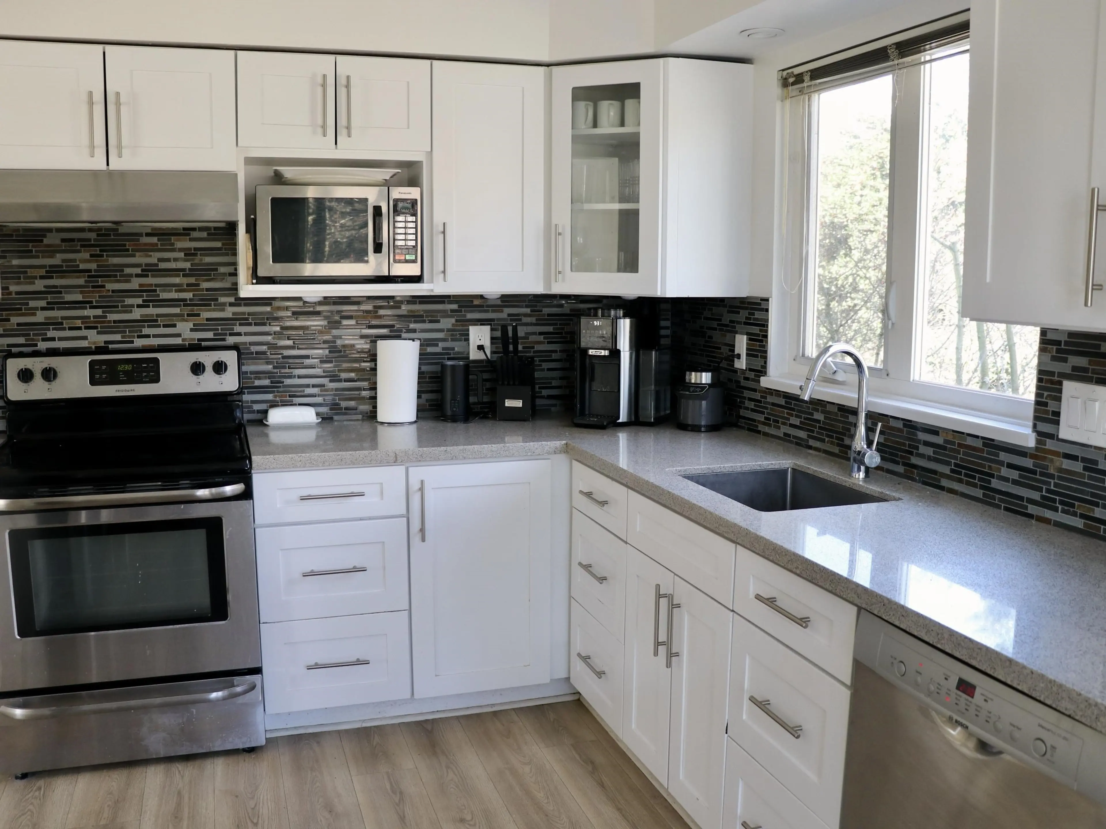 Property at #403 106 W KINGS ROAD, North Vancouver, BC