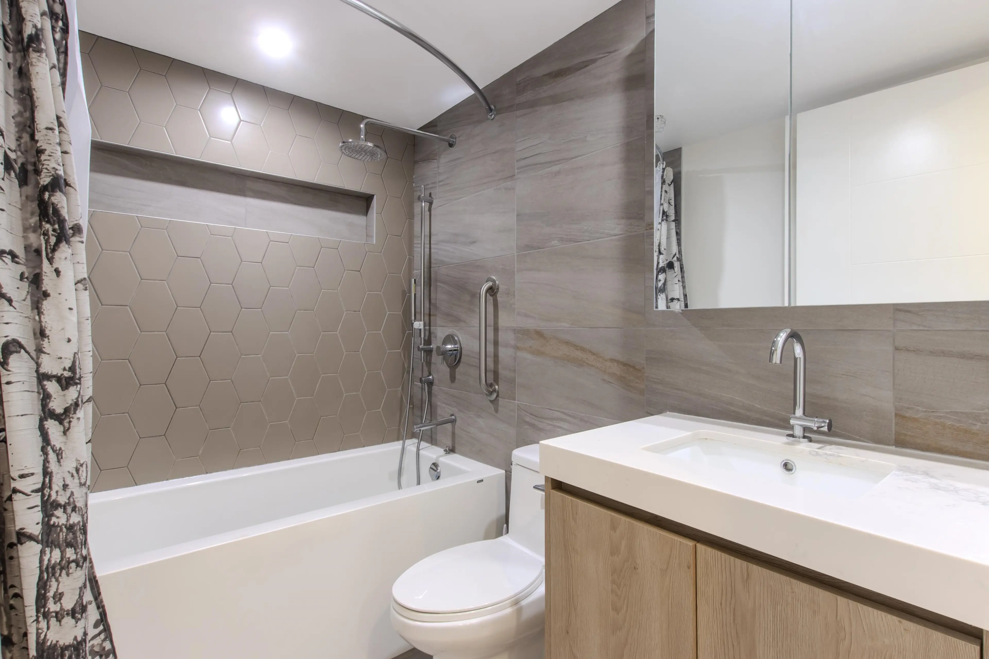 Property at #610 38362 BUCKLEY AVENUE, Squamish, BC