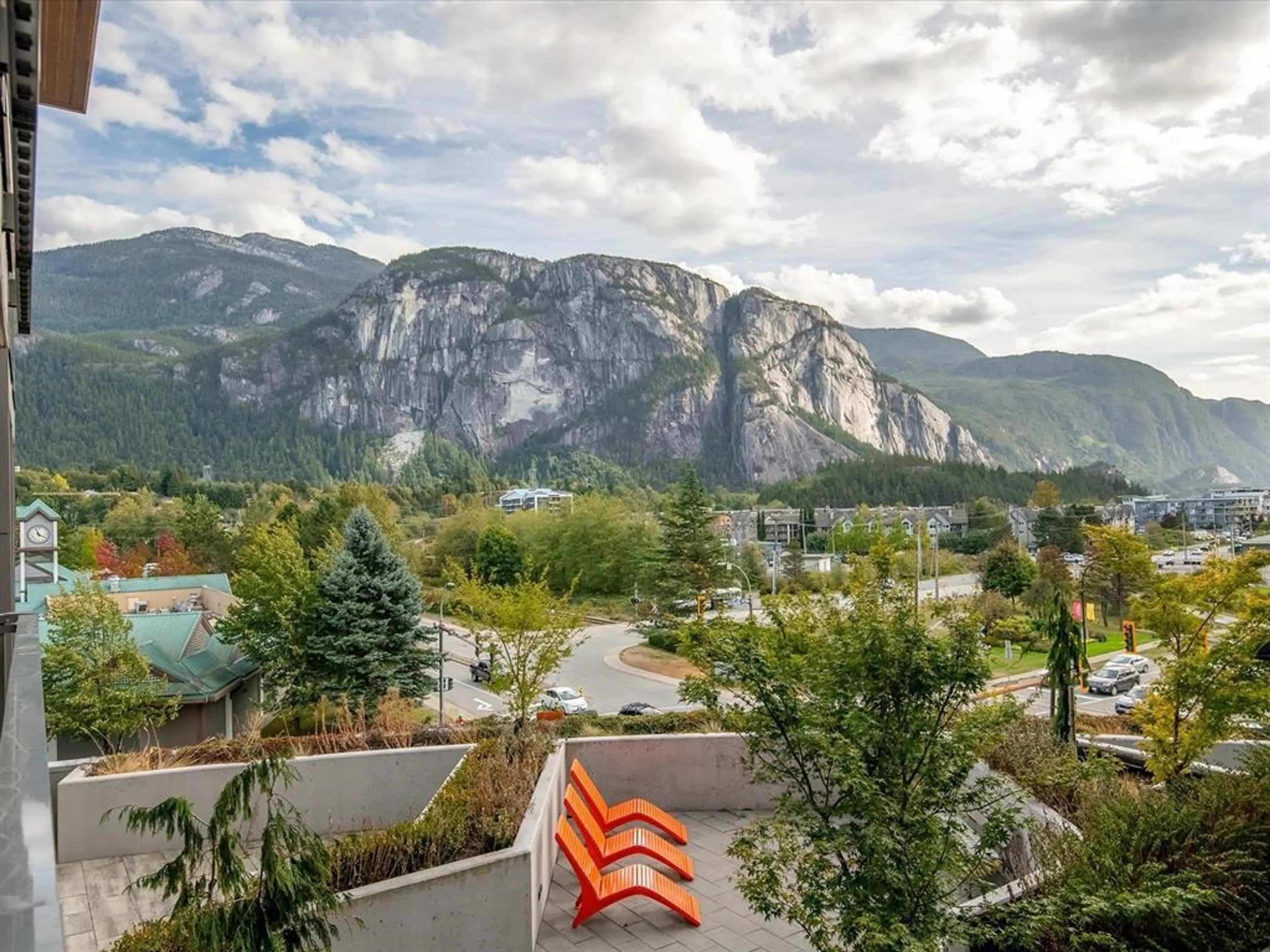 Property at #610 38362 BUCKLEY AVENUE, Squamish, BC