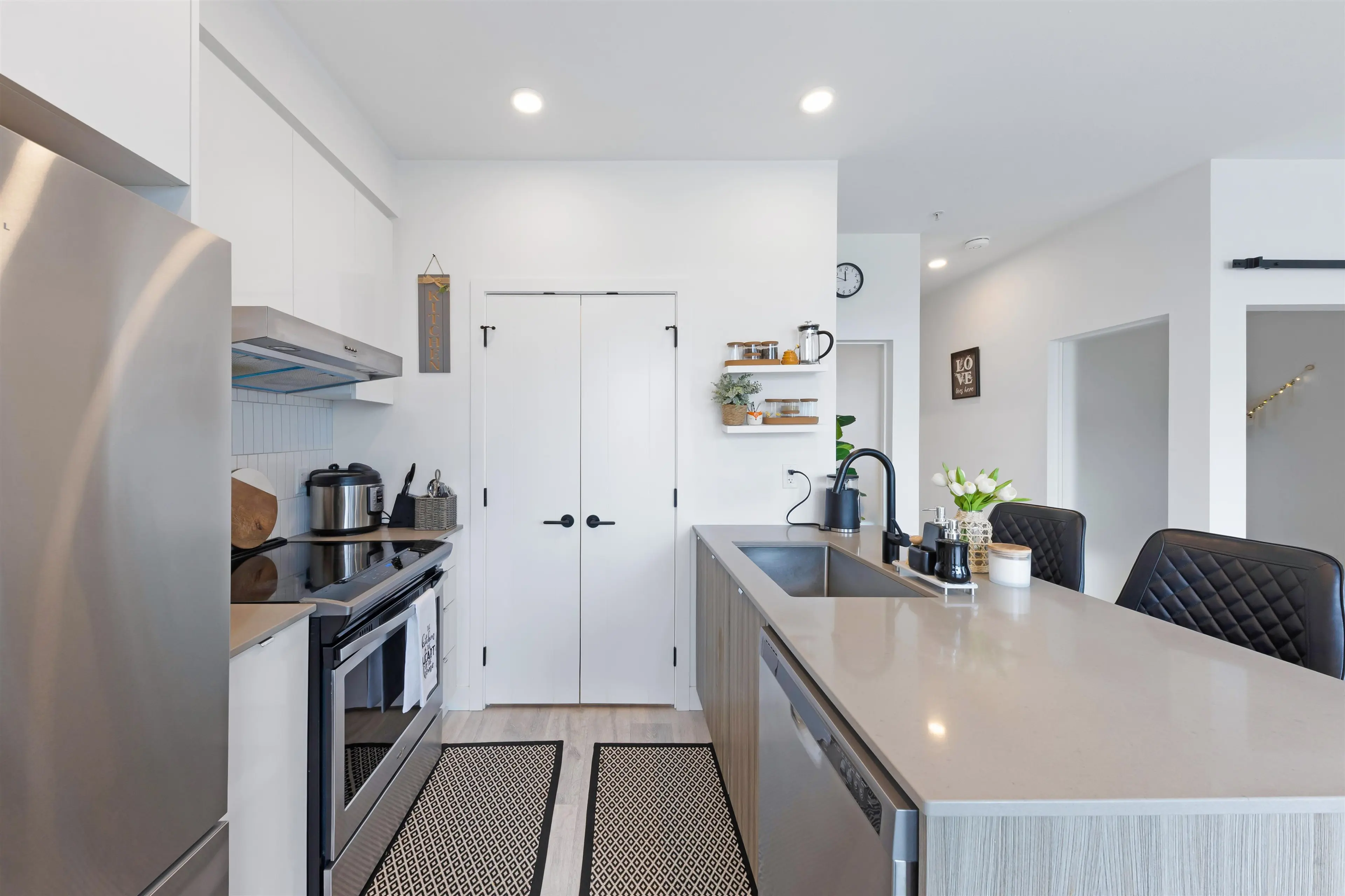 Property at #406 32828 LANDEAU PLACE, Abbotsford, BC