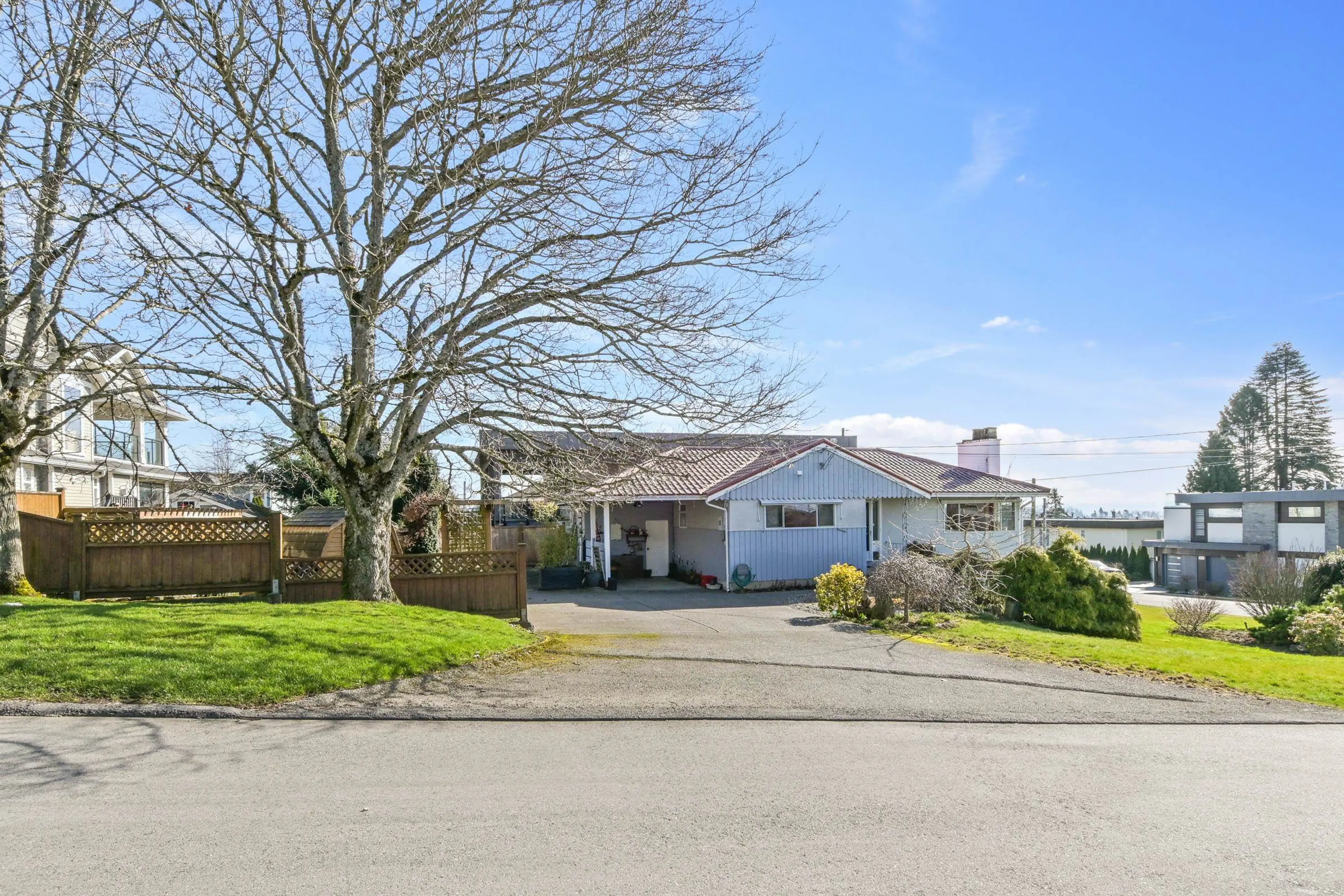 Property at 15761 CLIFF AVENUE, White Rock, BC