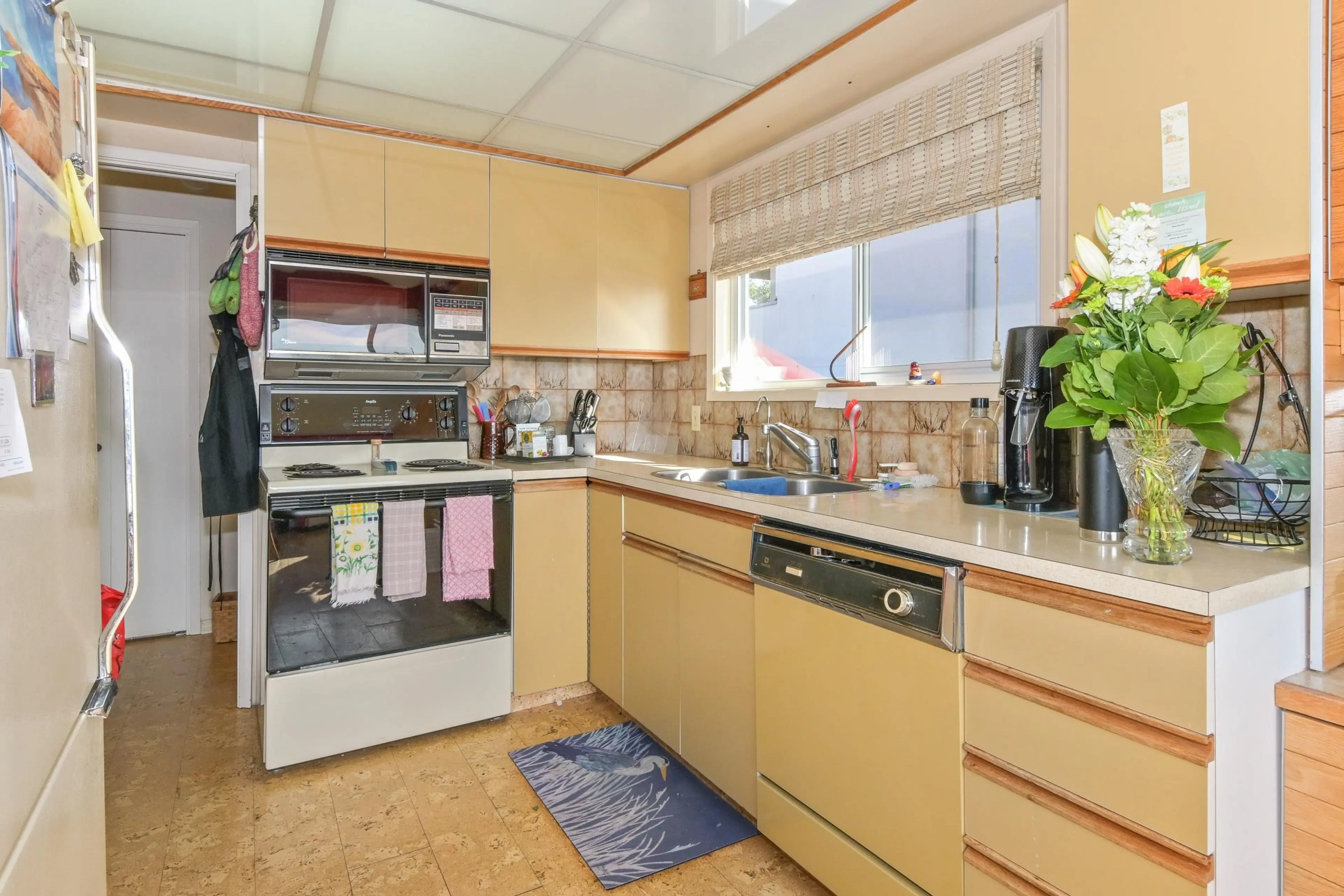 Property at 15761 CLIFF AVENUE, White Rock, BC