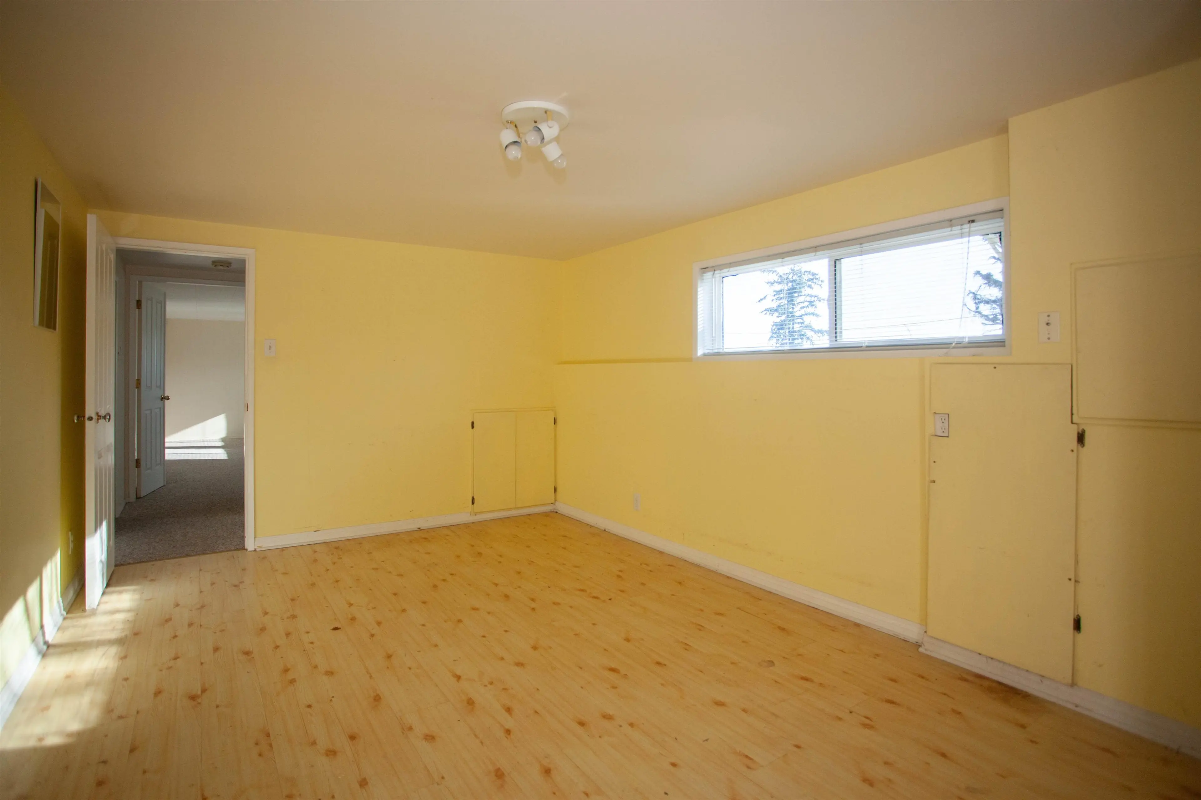 Property at 14451 MANN PARK CRESCENT, White Rock, BC
