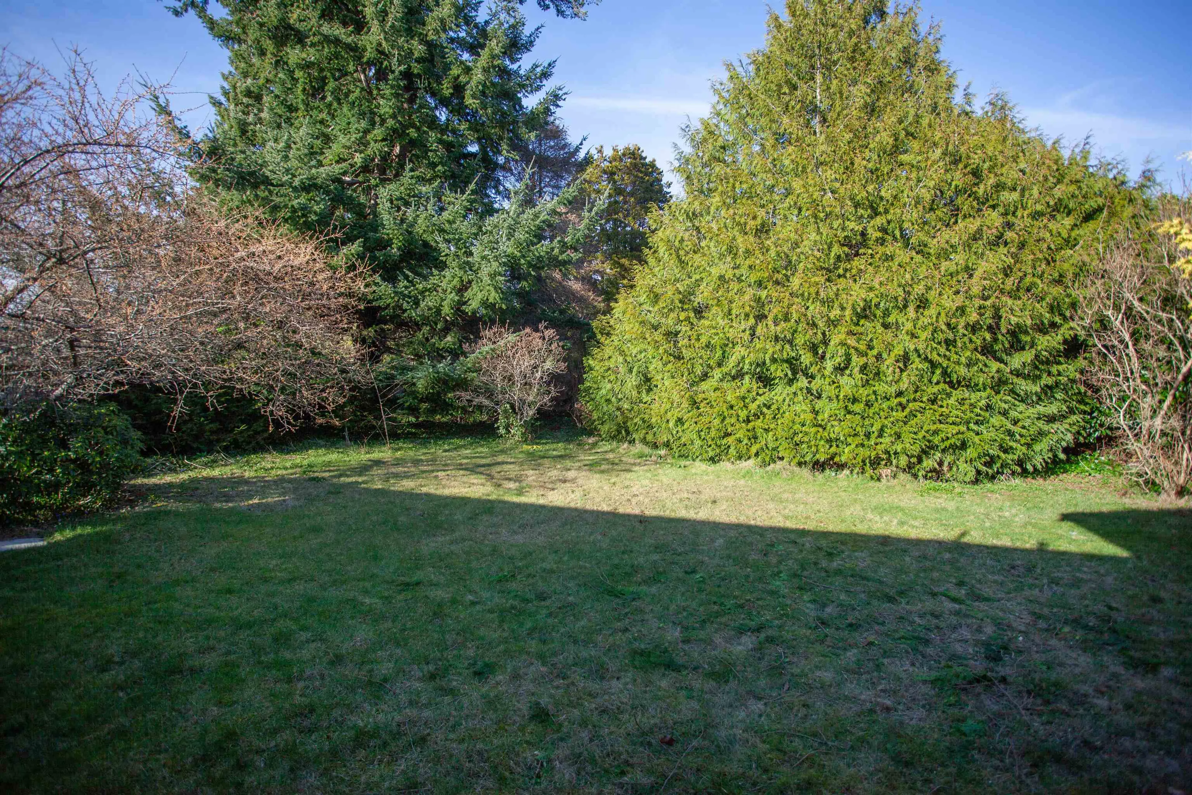 Property at 14451 MANN PARK CRESCENT, White Rock, BC