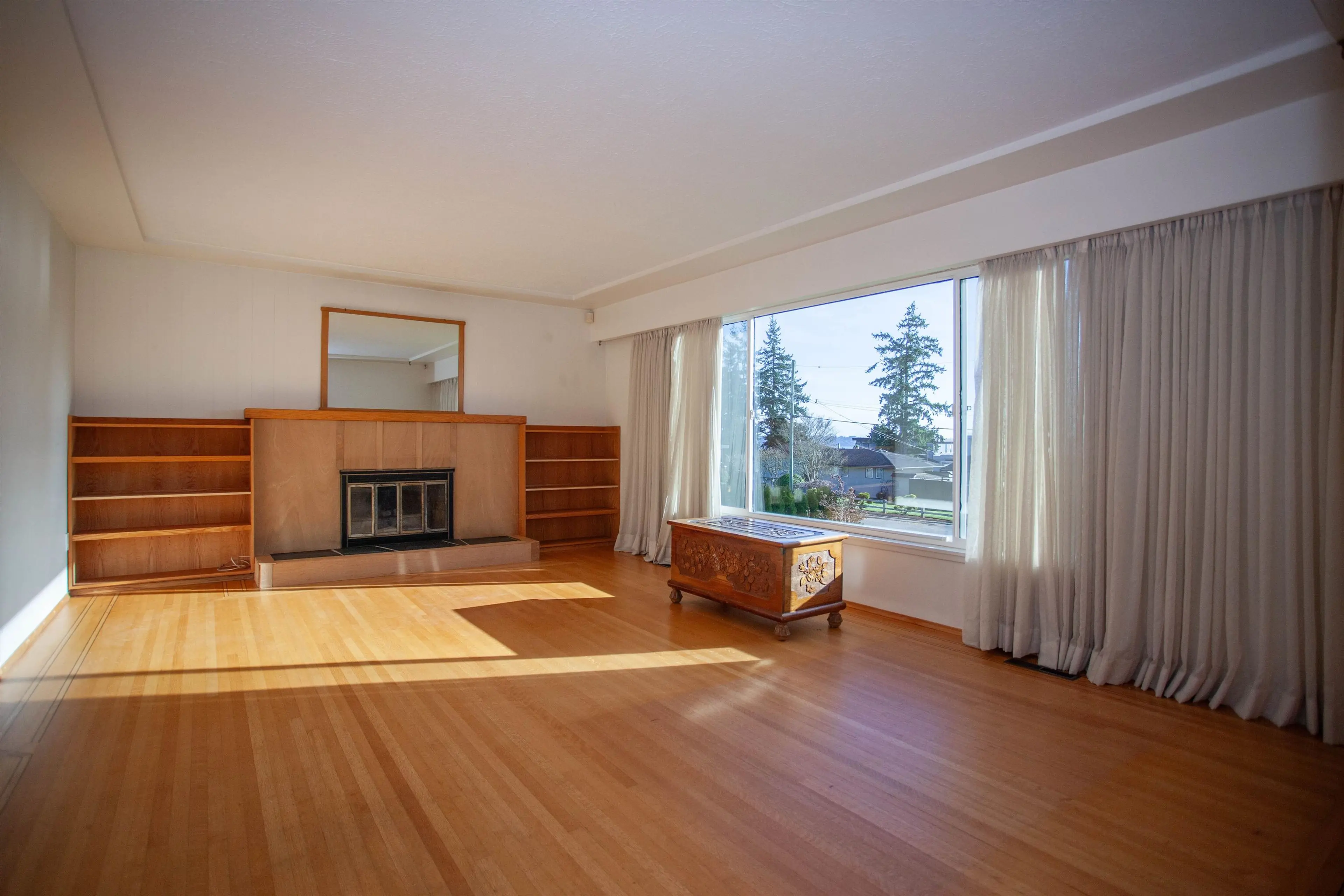 Property at 14451 MANN PARK CRESCENT, White Rock, BC