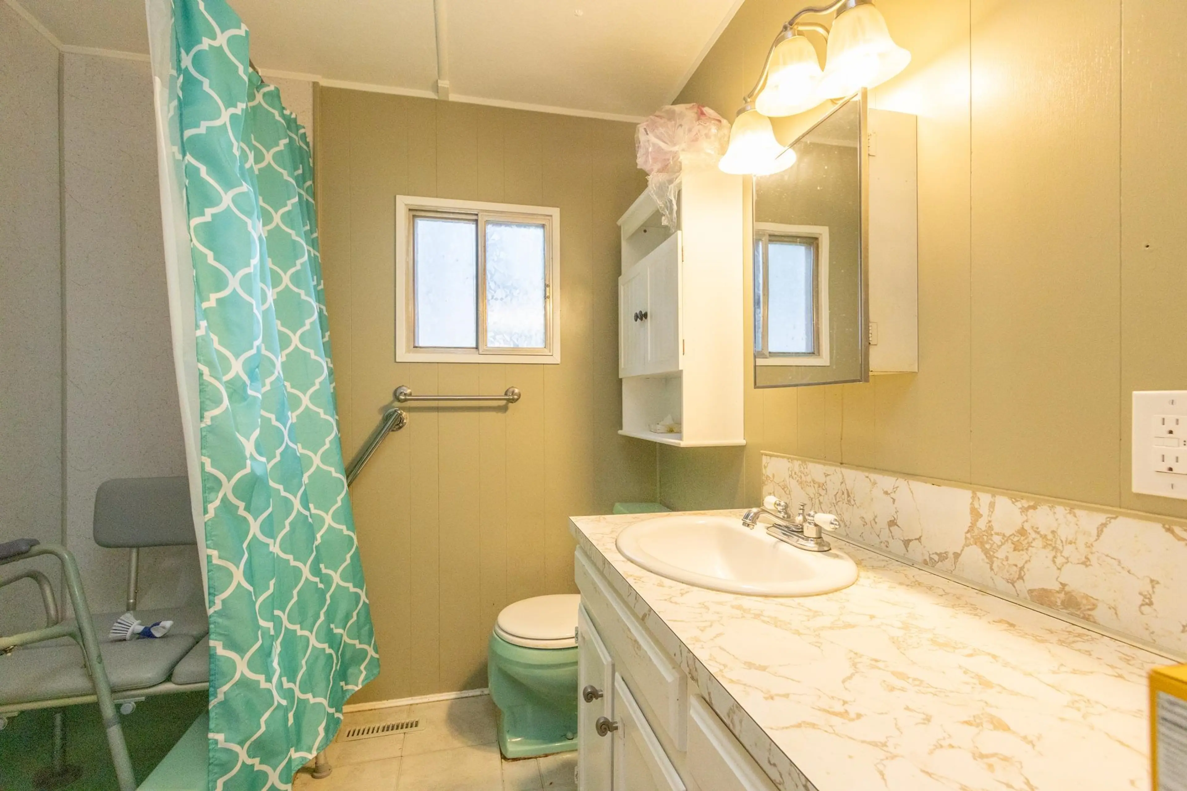 Property at #57 21163 LOUGHEED HIGHWAY HIGHWAY, Maple Ridge, BC