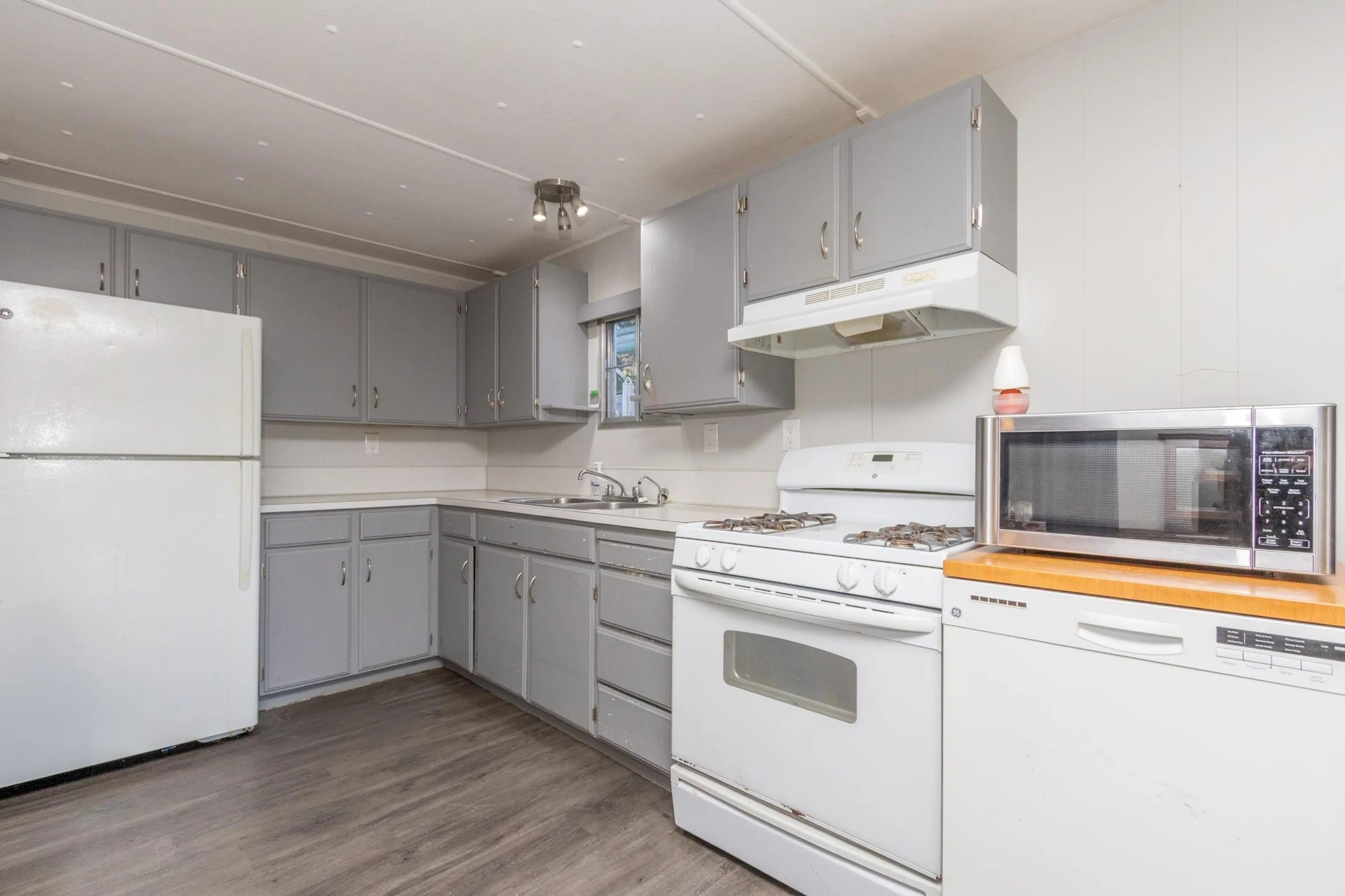 Property at #57 21163 LOUGHEED HIGHWAY HIGHWAY, Maple Ridge, BC