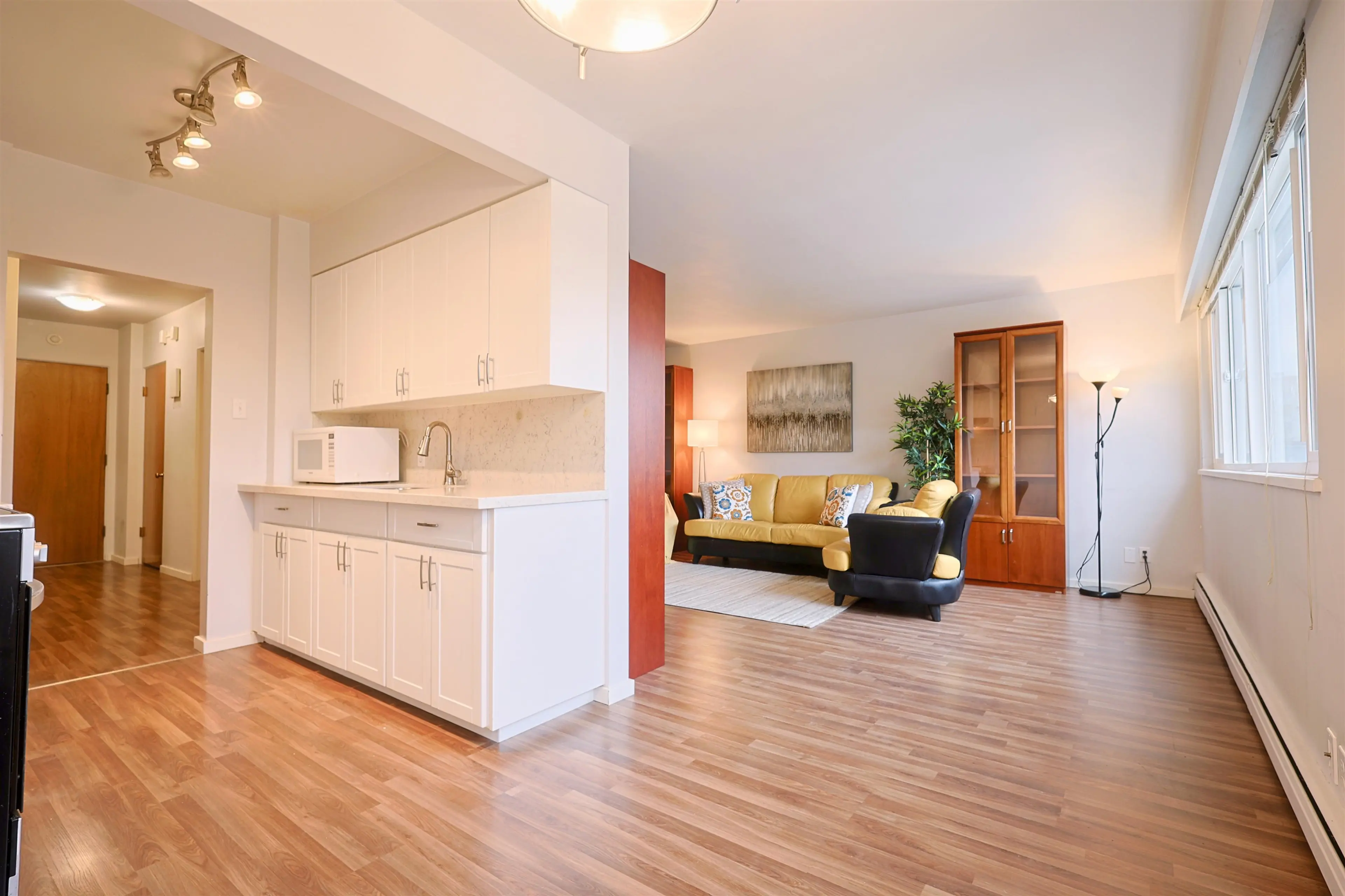 Property at #502 1750 ESQUIMALT AVENUE, West Vancouver, BC