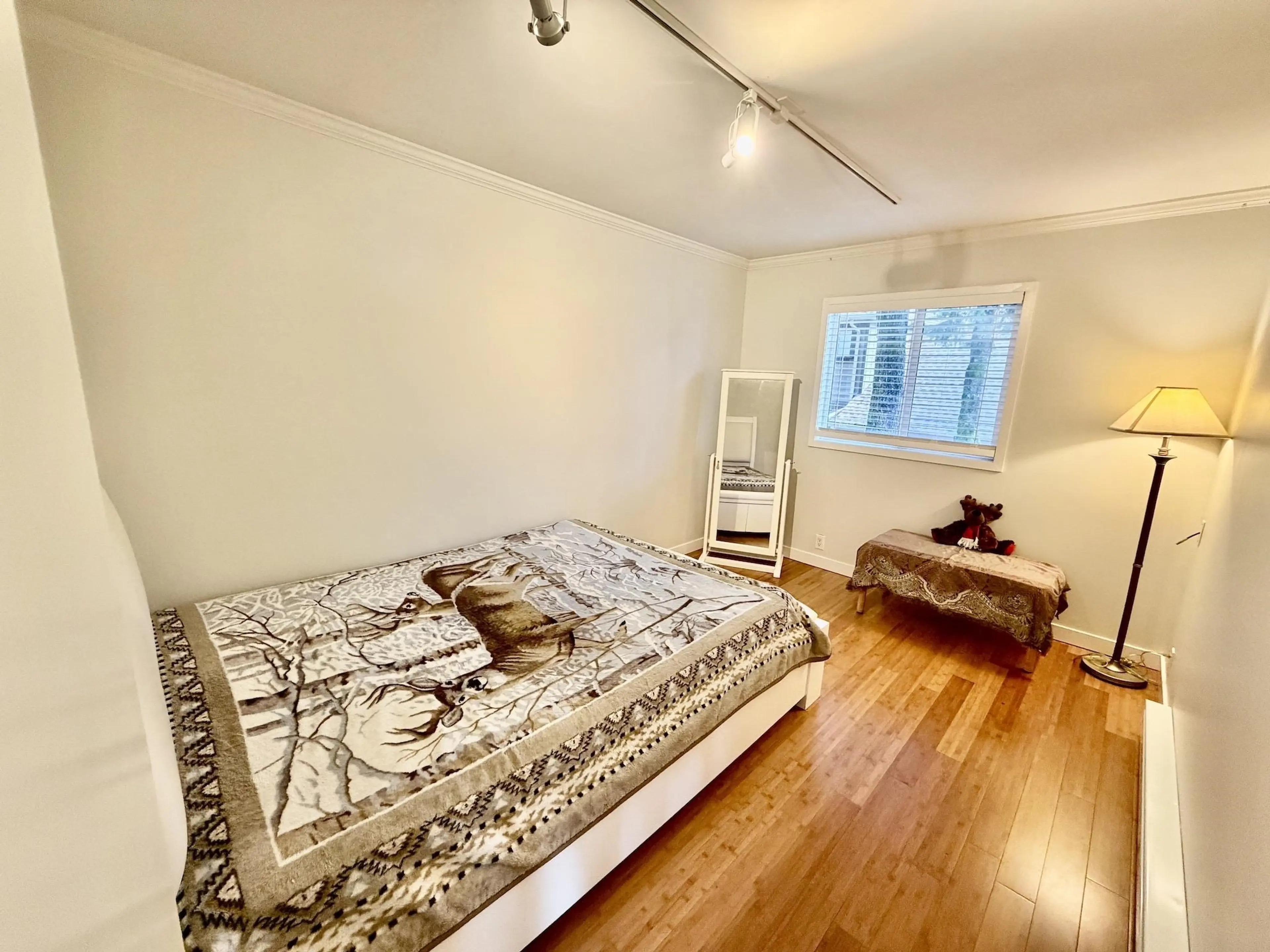 Property at 1876 BEAULYNN PLACE, North Vancouver, BC