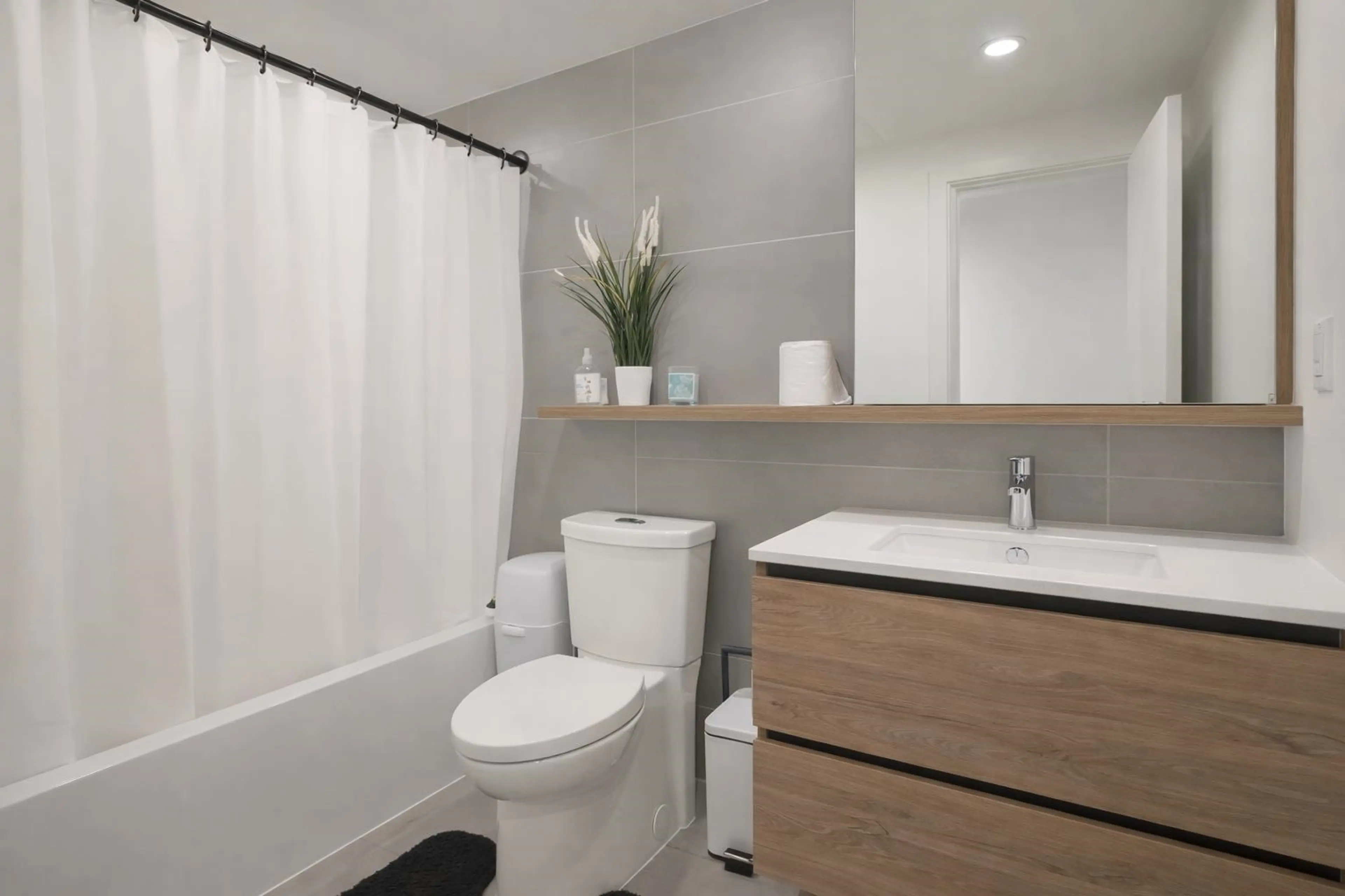 Property at #306 10448 UNIVERSITY DRIVE, Surrey, BC