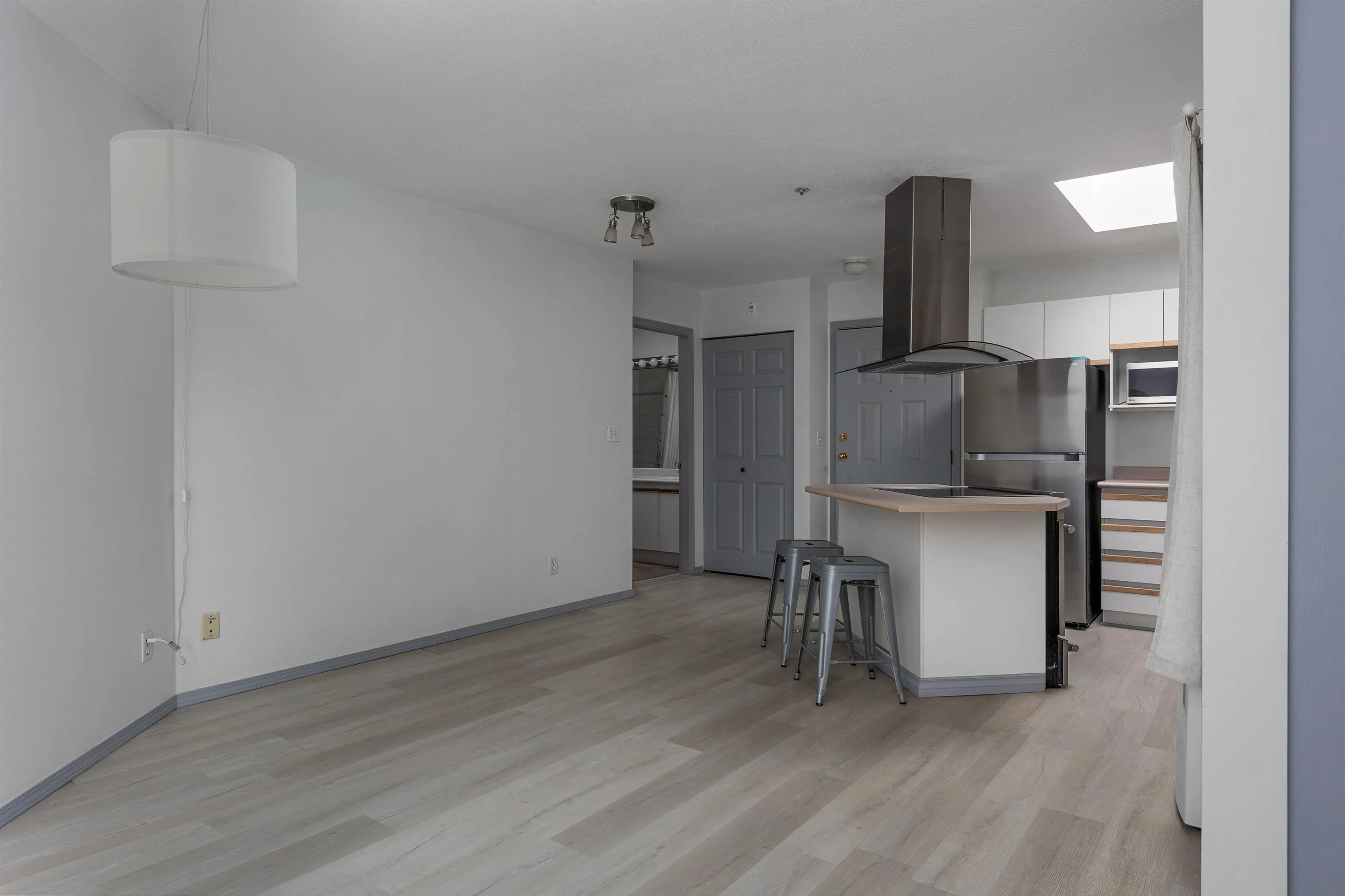 Property at #E309 40180 WILLOW CRESCENT, Squamish, BC