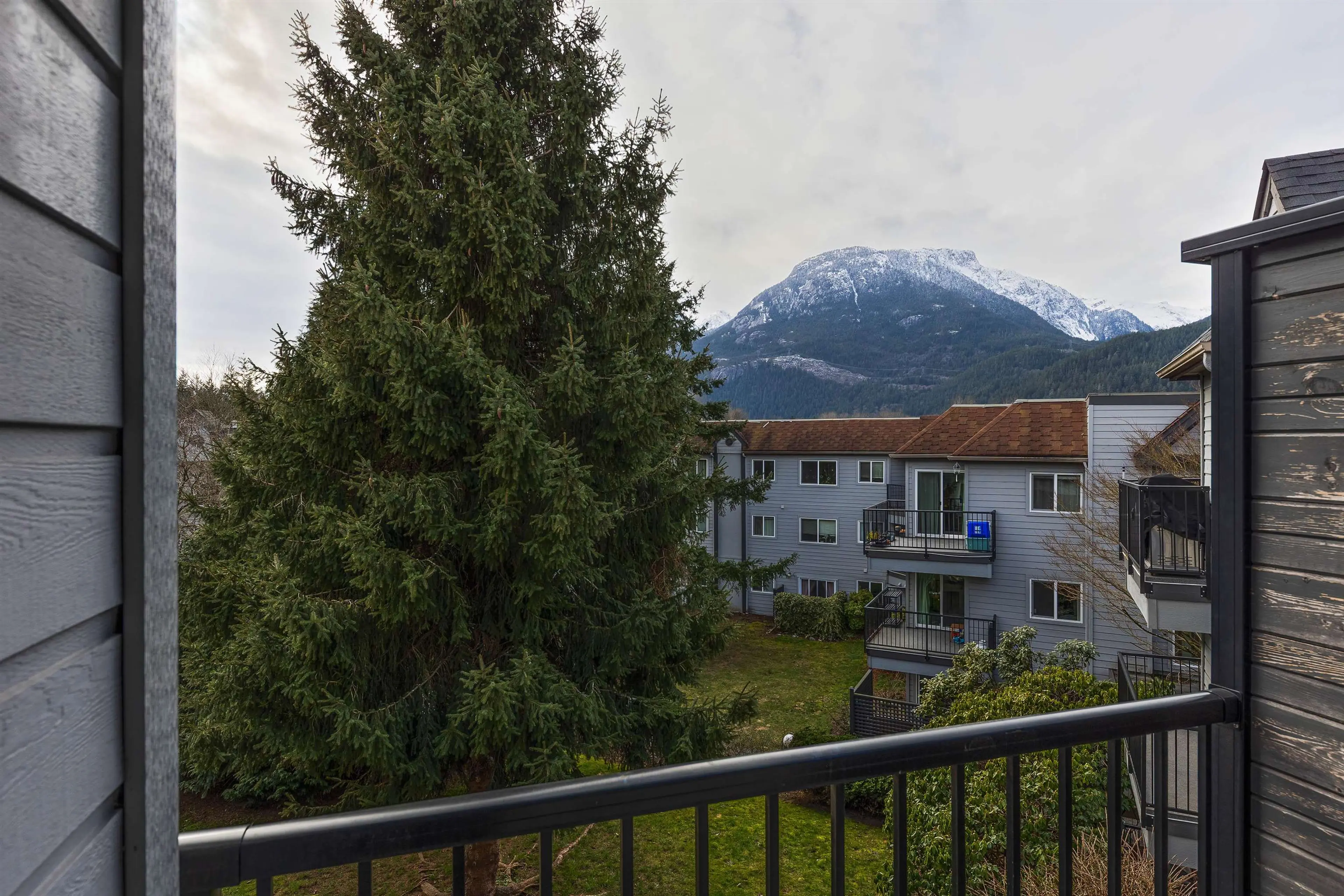 Property at #E309 40180 WILLOW CRESCENT, Squamish, BC