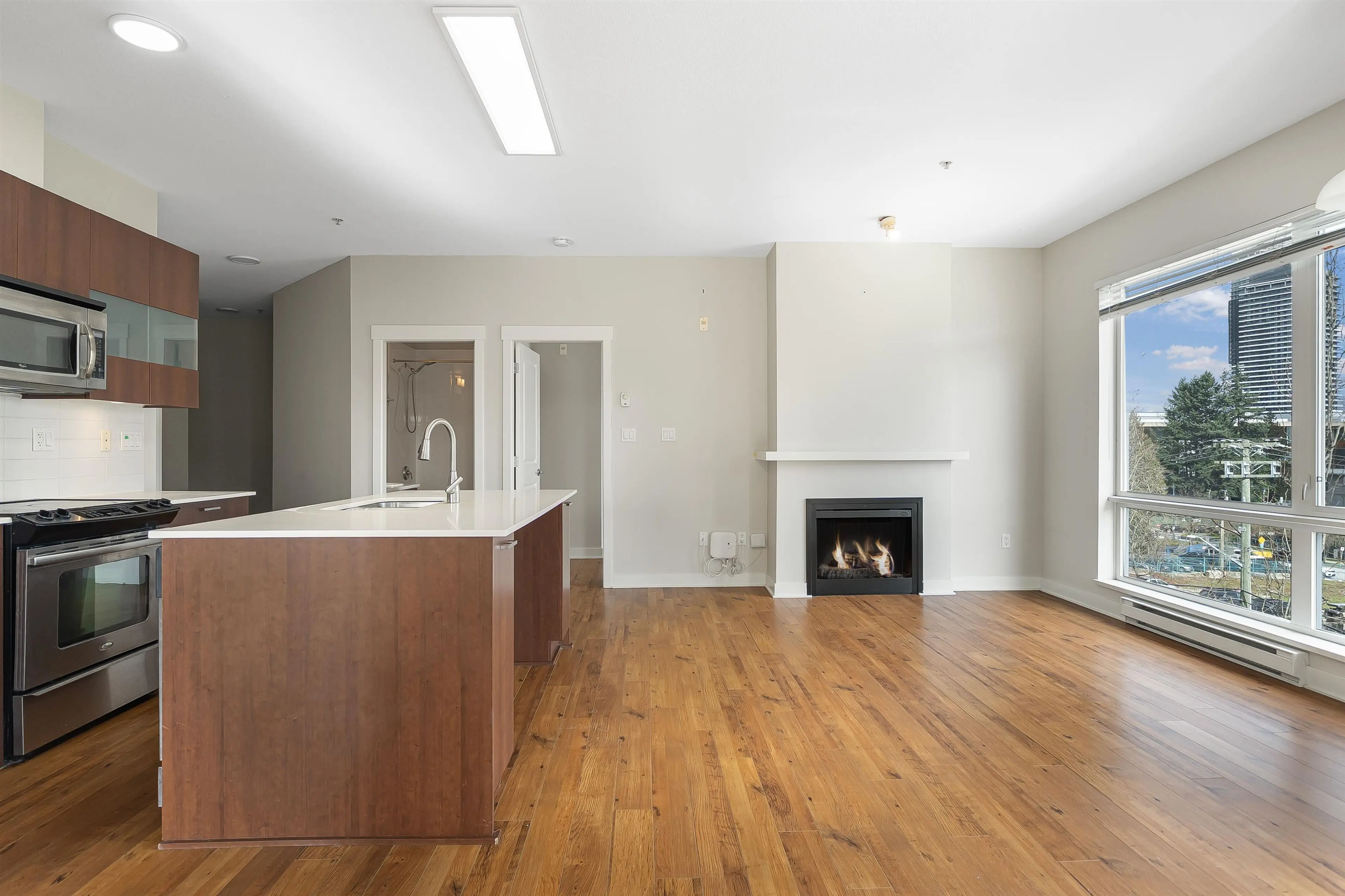 Property at #404 13339 102A, Surrey, BC