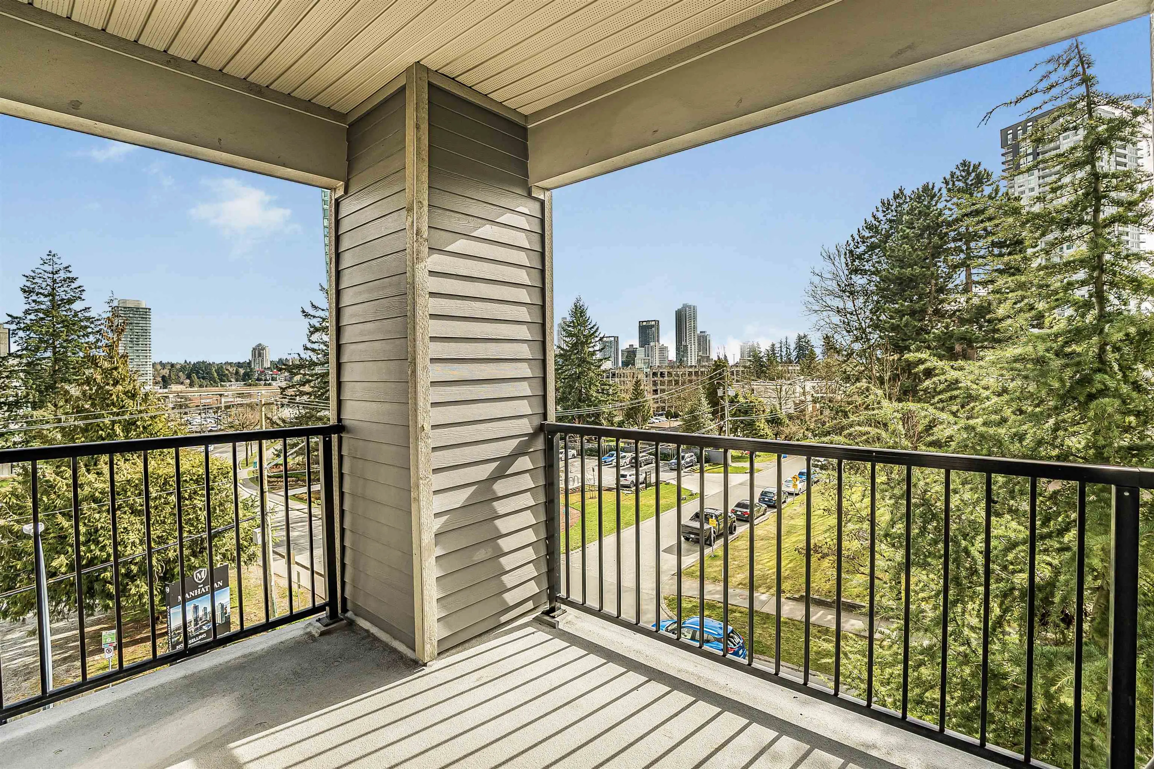 Property at #404 13339 102A, Surrey, BC