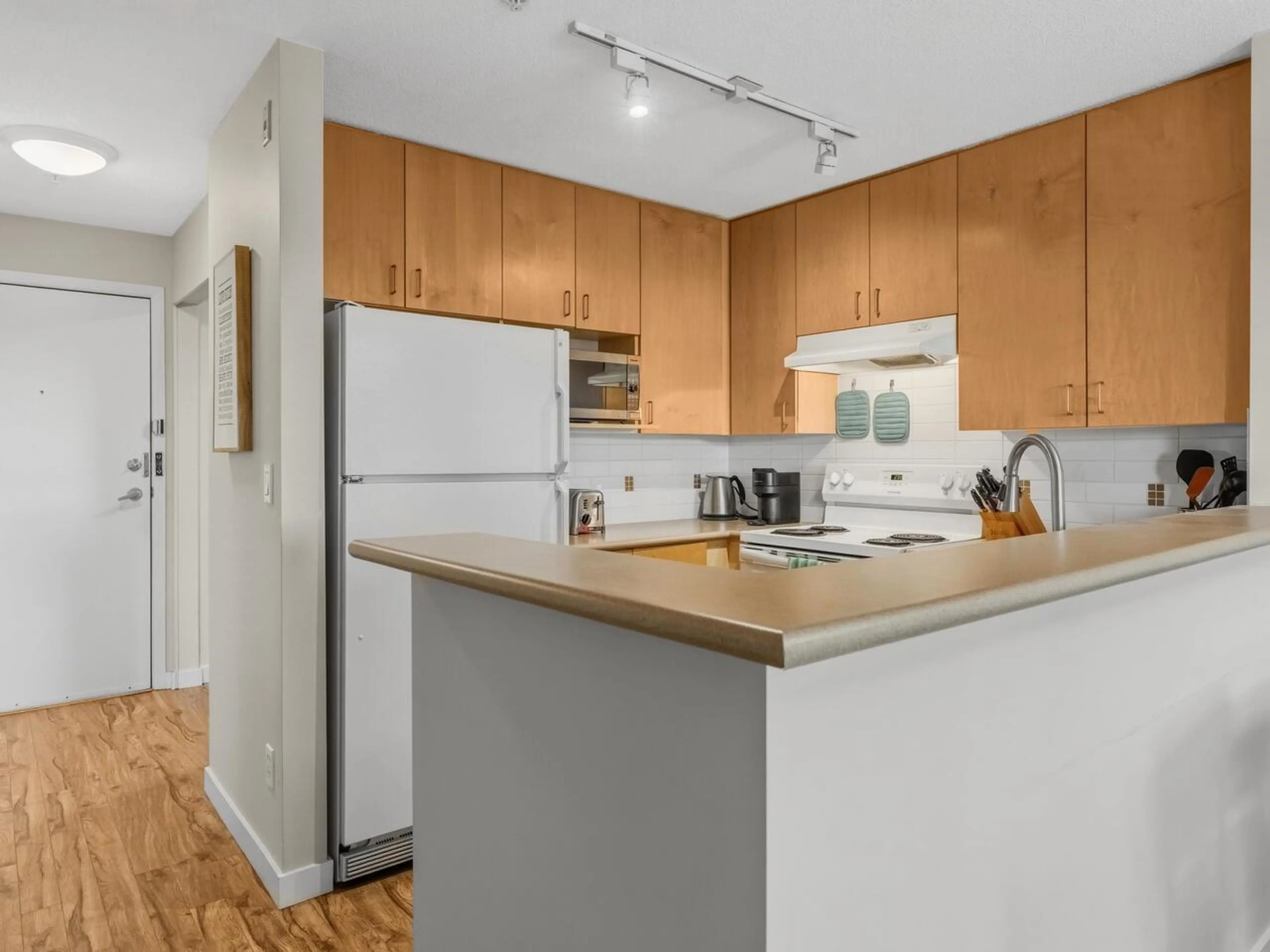 Property at #402 124 W 3RD STREET, North Vancouver, BC