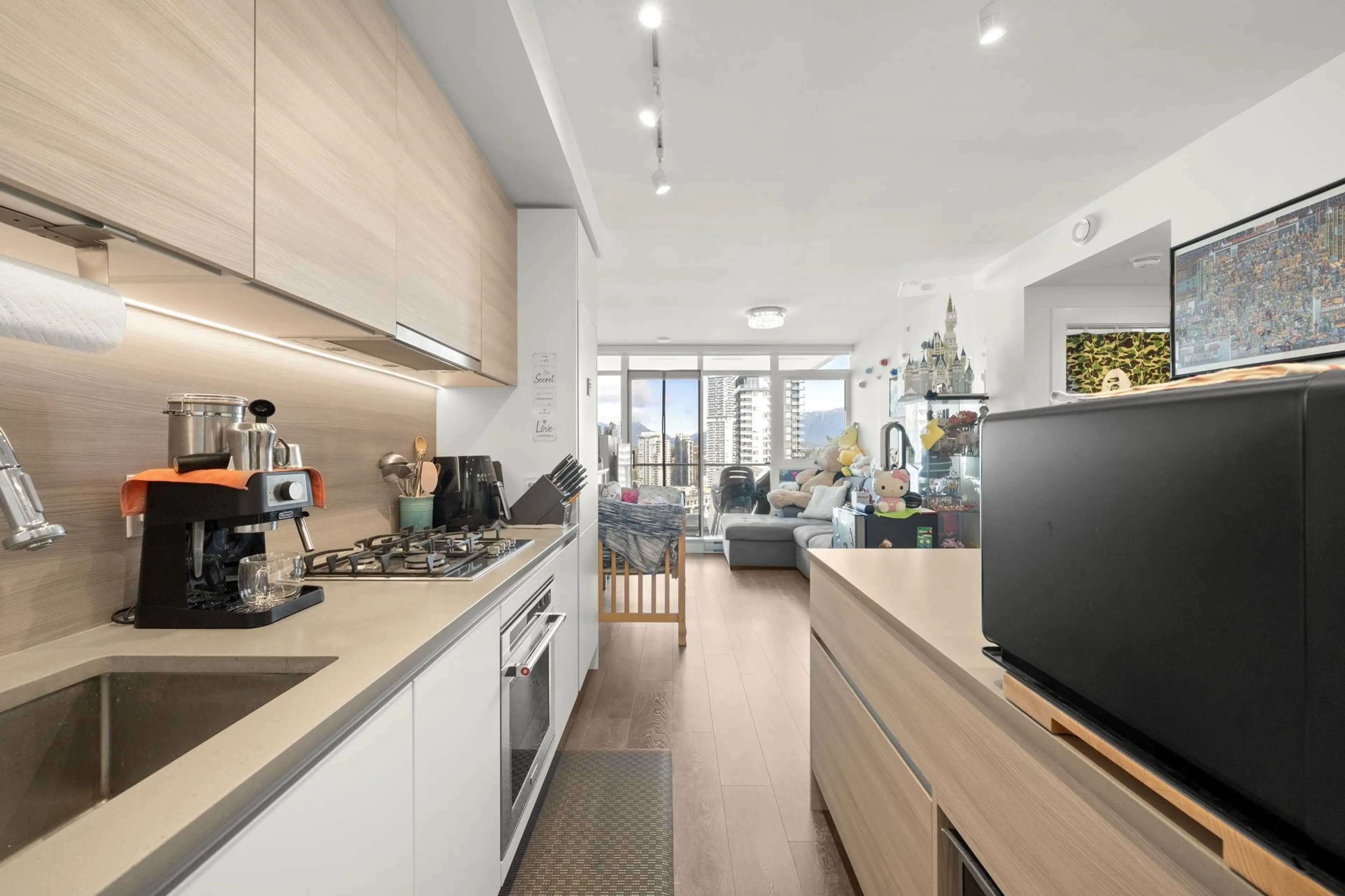 Property at #2206 525 FOSTER AVENUE, Coquitlam, BC