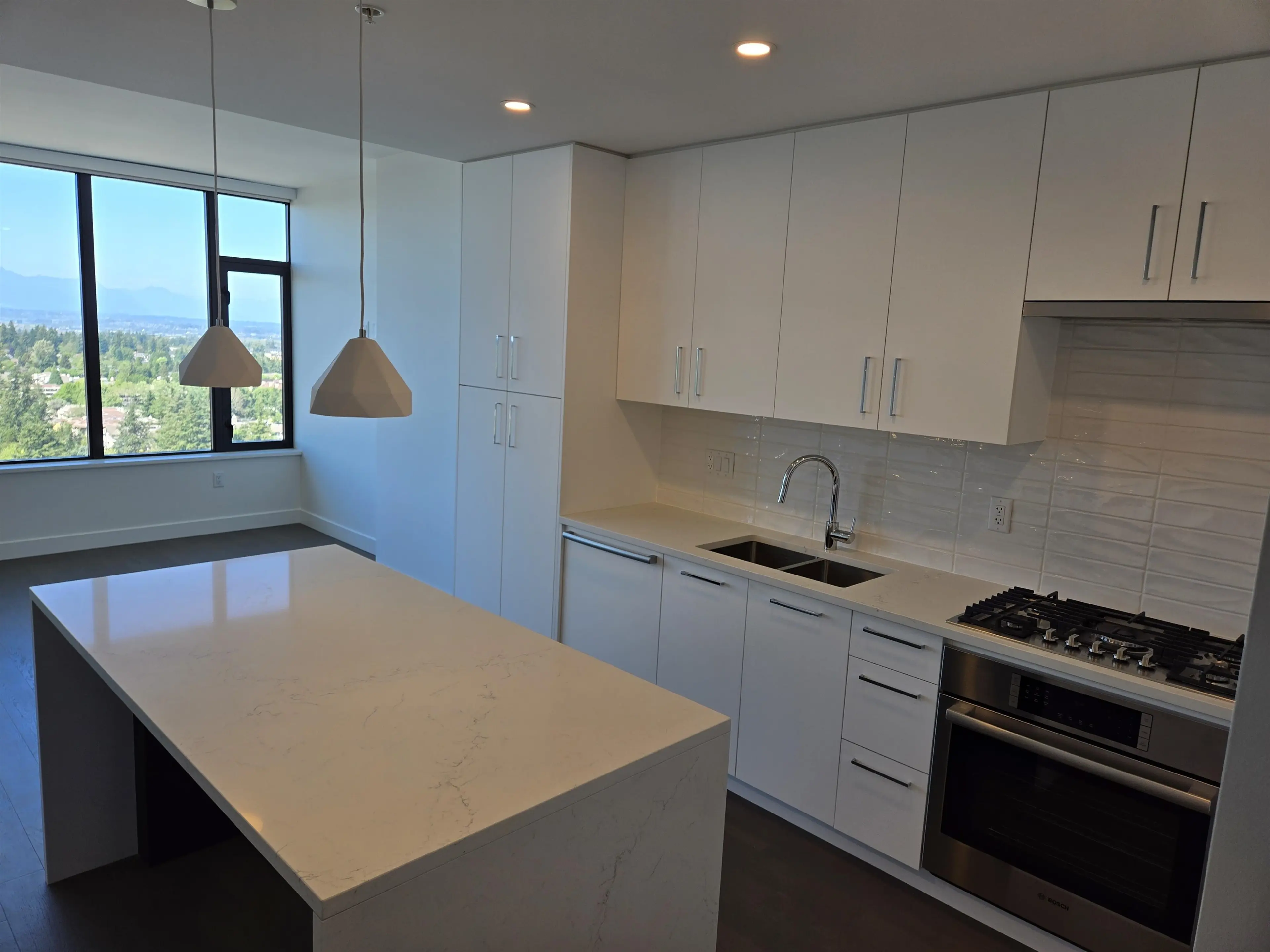 Property at #2001 1588 JOHNSTON ROAD, White Rock, BC