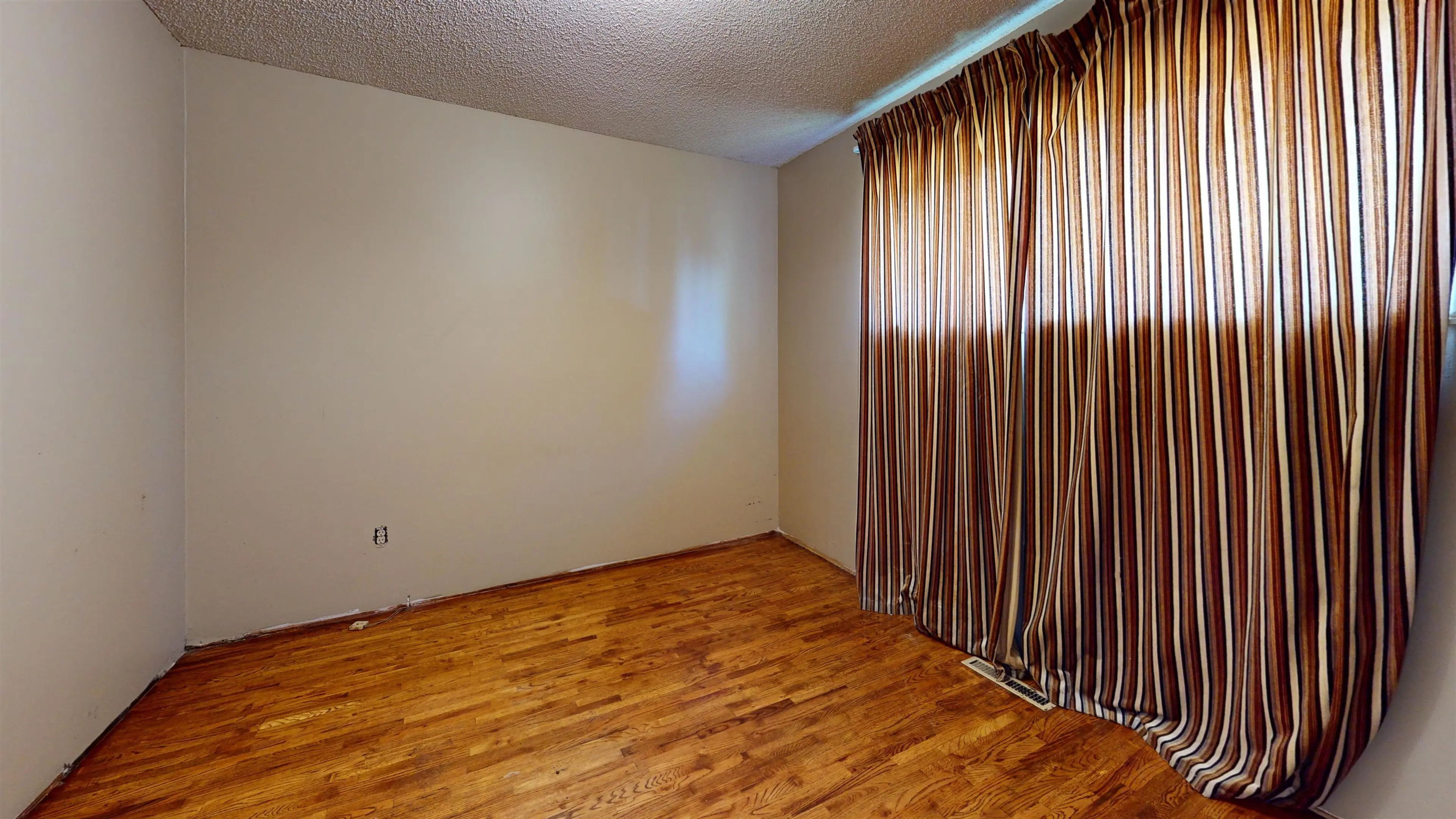 Property at 15463 16A AVENUE, Surrey, BC