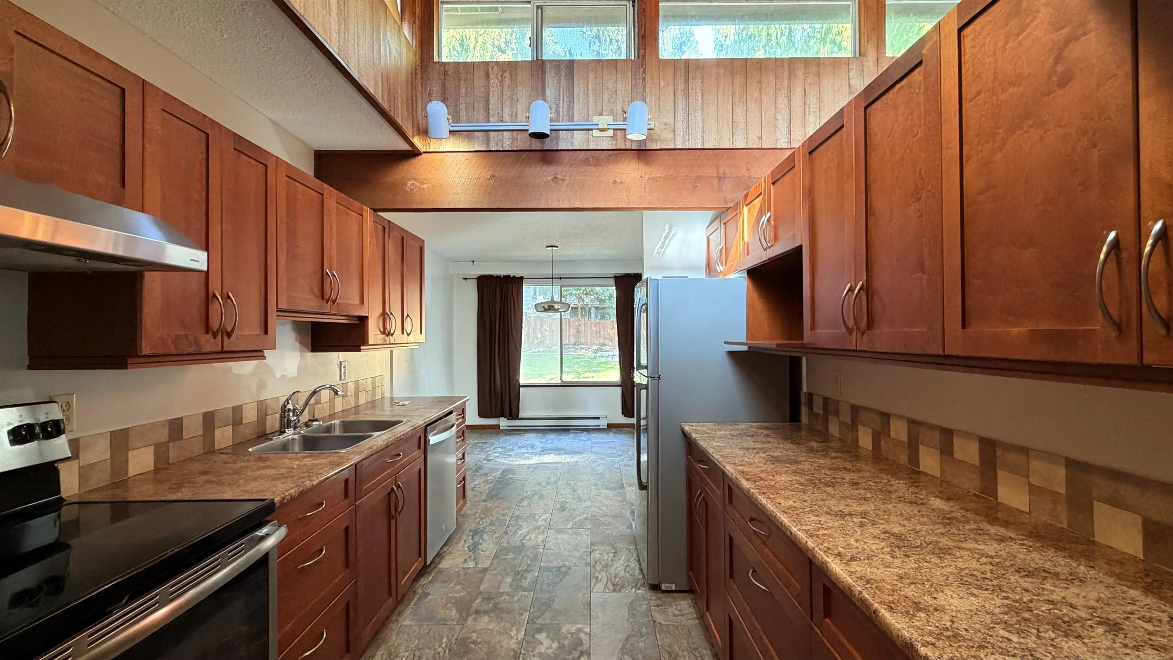 Property at 1112 SUNNYSIDE ROAD, Gibsons, BC