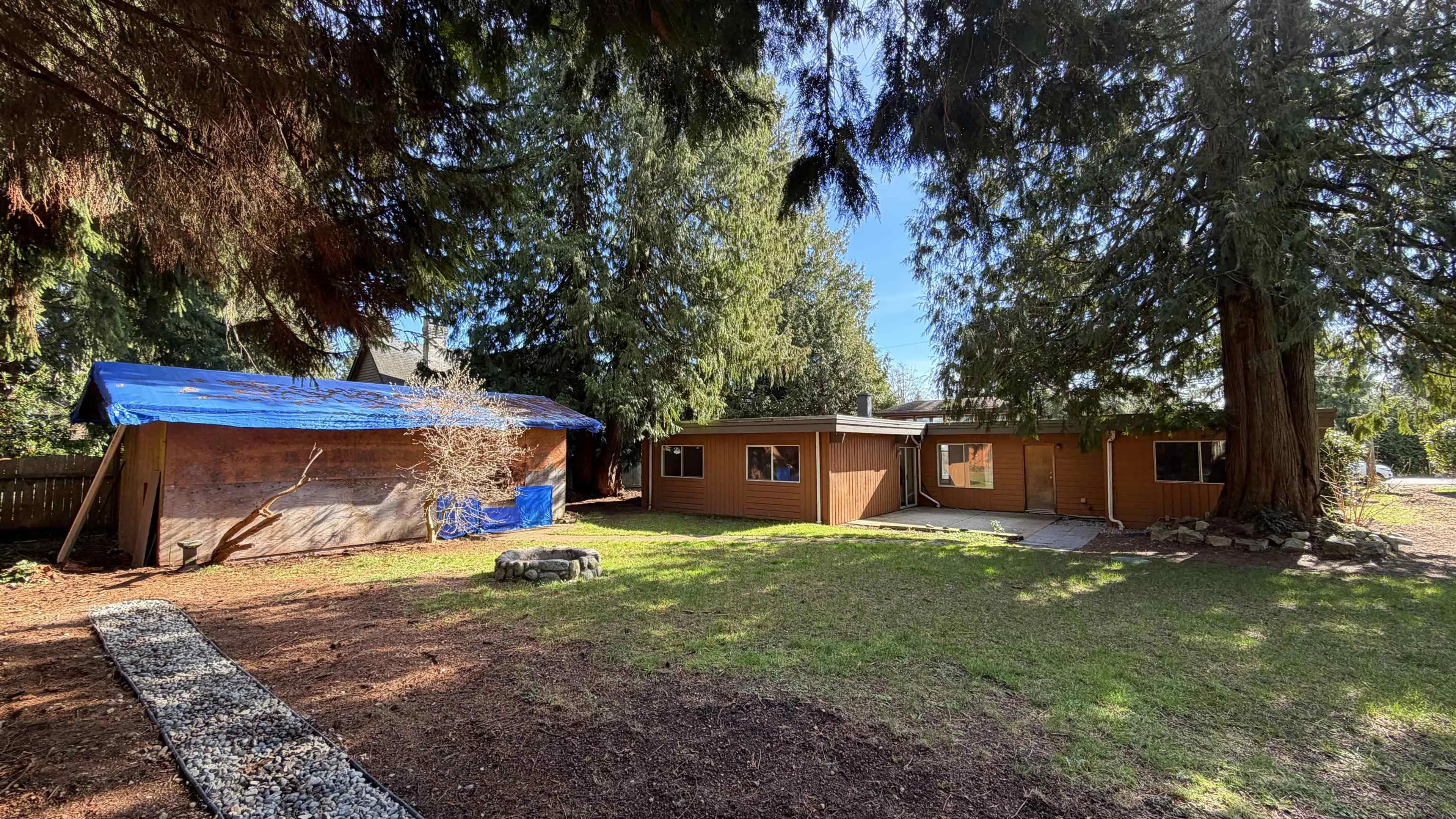 Property at 1112 SUNNYSIDE ROAD, Gibsons, BC