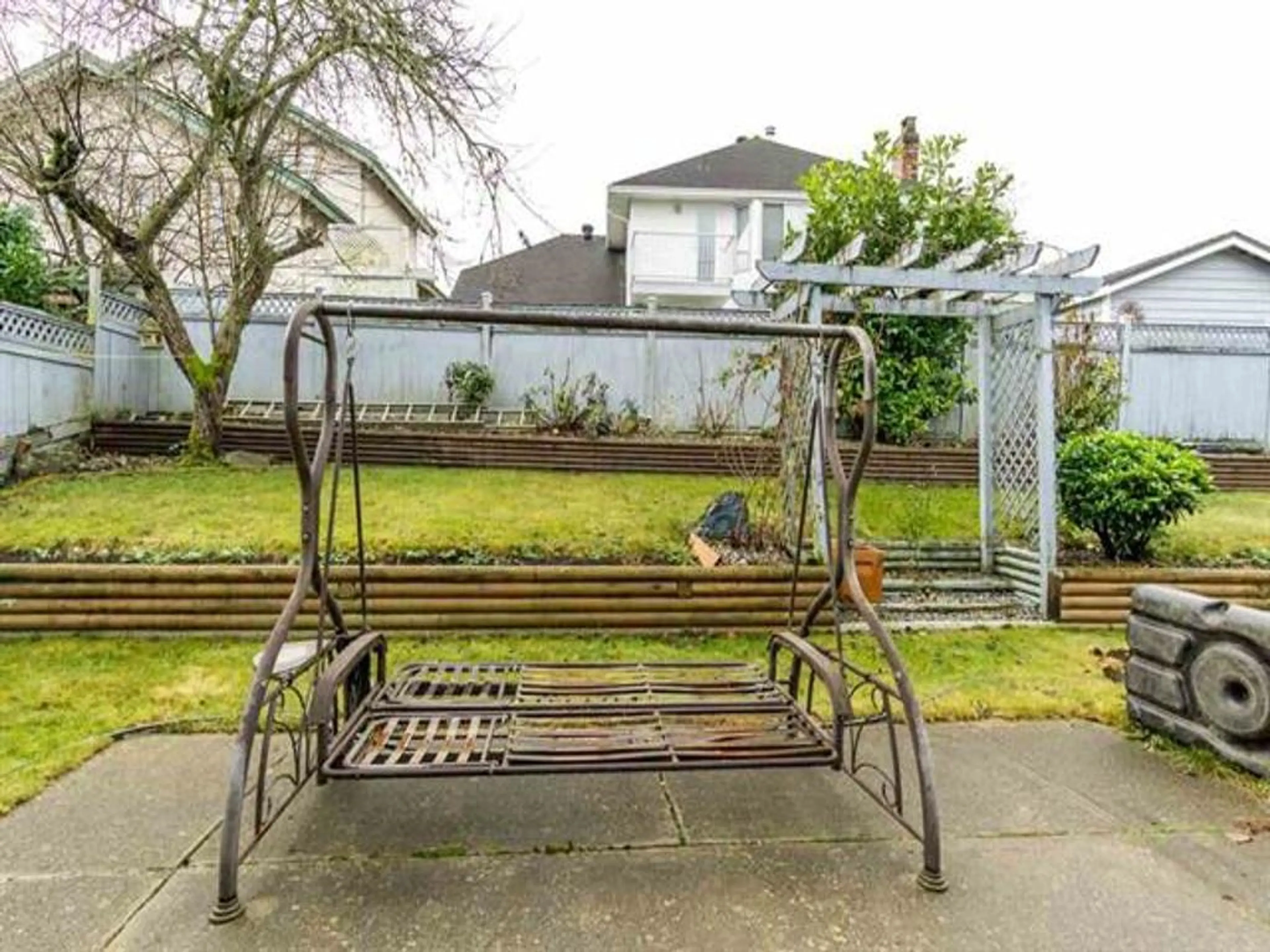 Property at 32350 W GOLDEN AVENUE, Abbotsford, BC