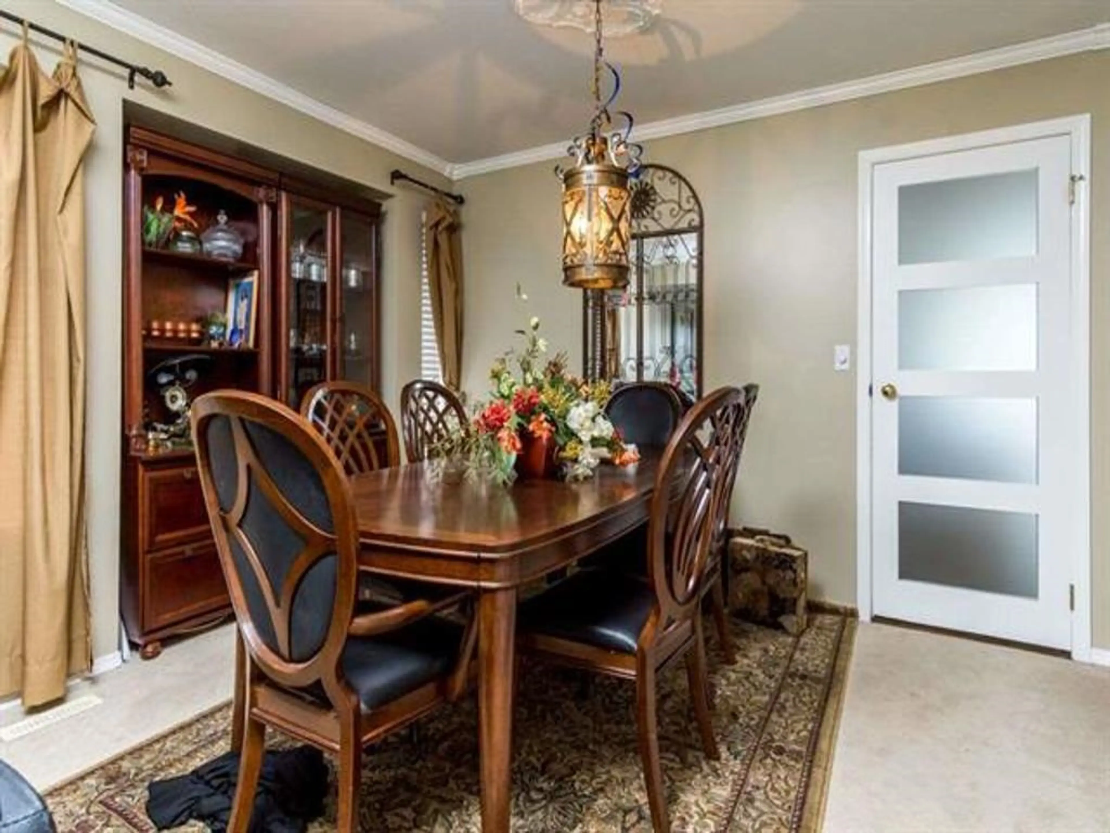 Property at 32350 W GOLDEN AVENUE, Abbotsford, BC