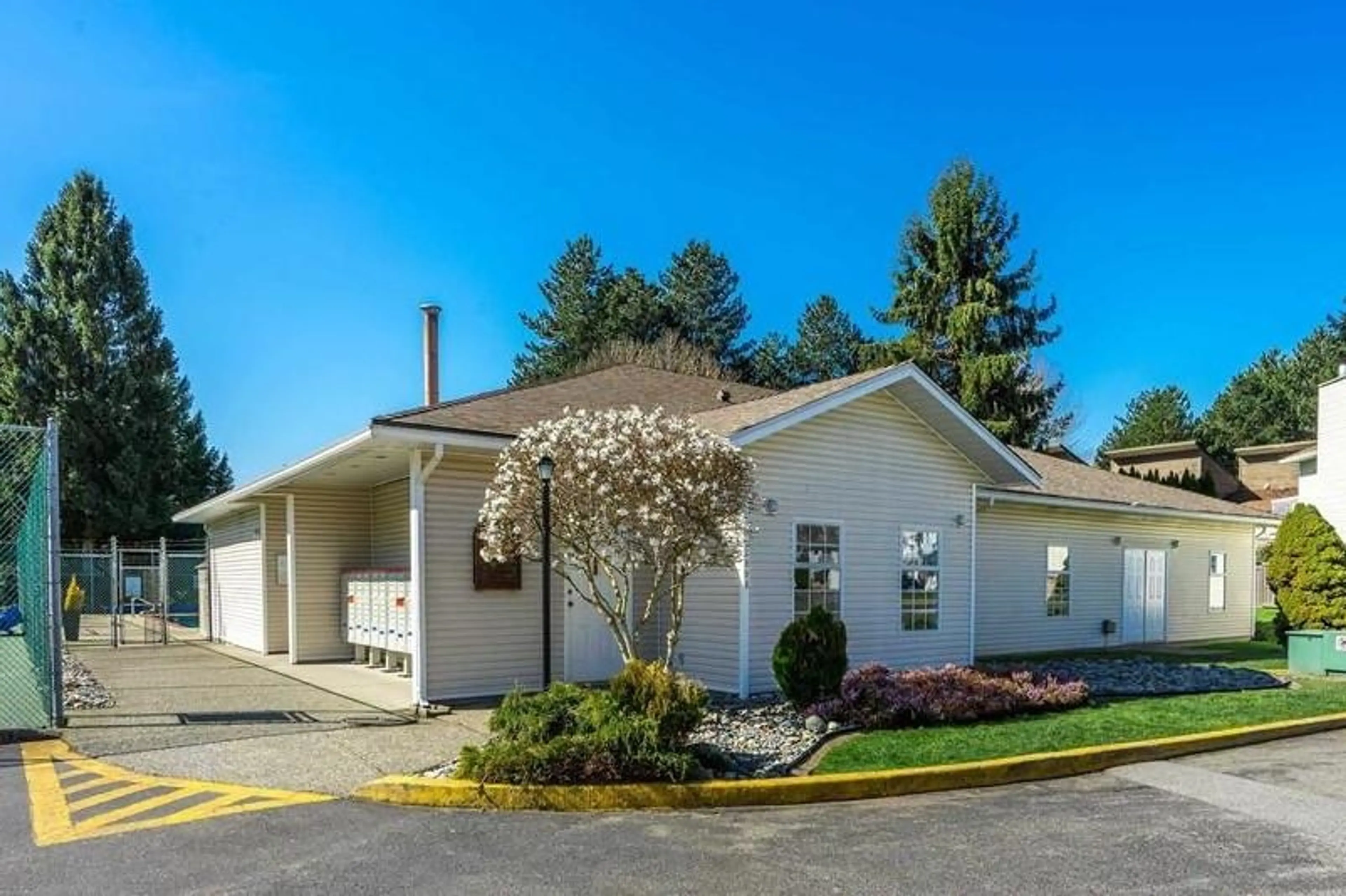 Property at #125 13911 70 AVENUE, Surrey, BC