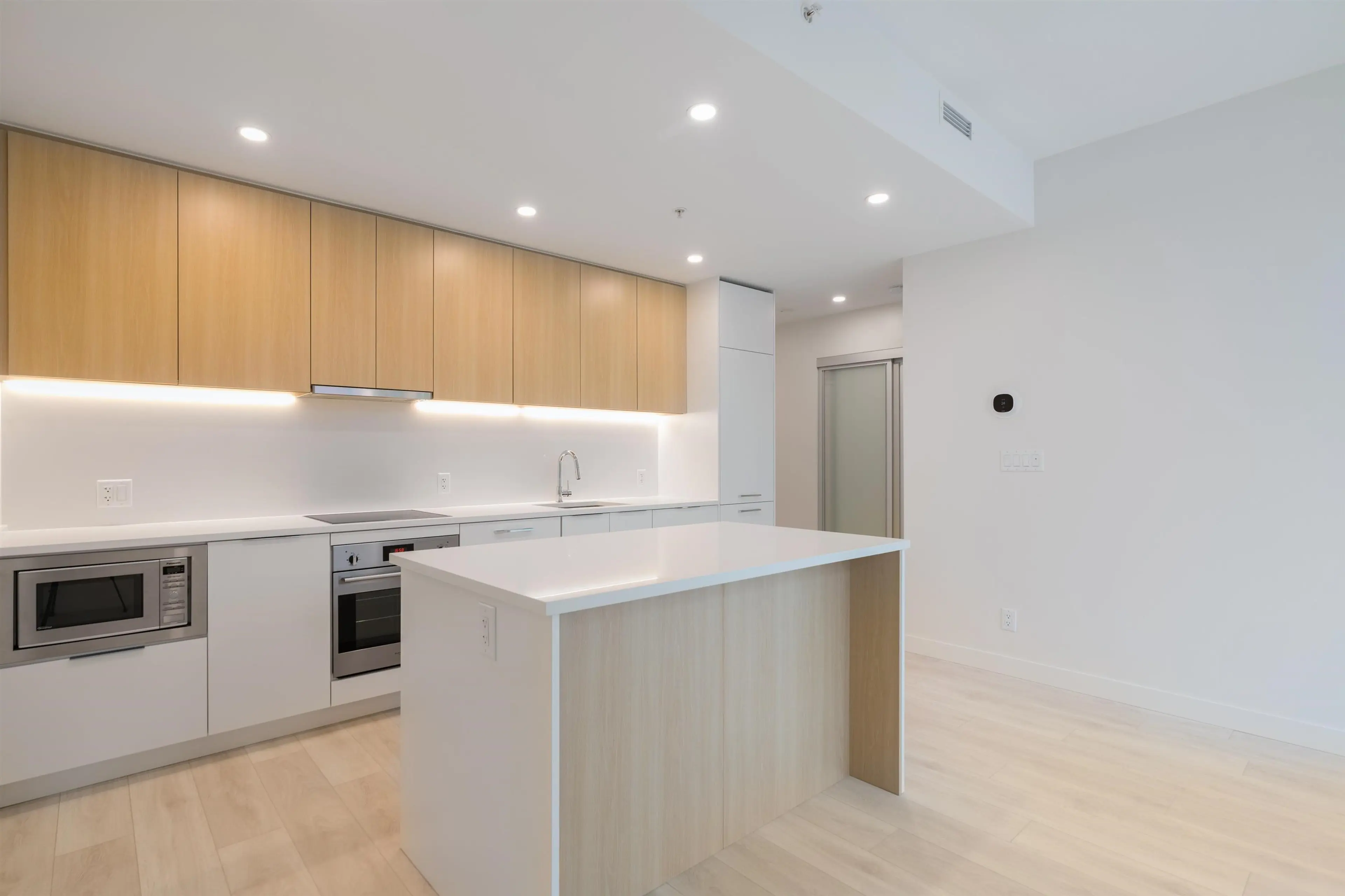 Property at #102 13318 104 AVENUE, Surrey, BC