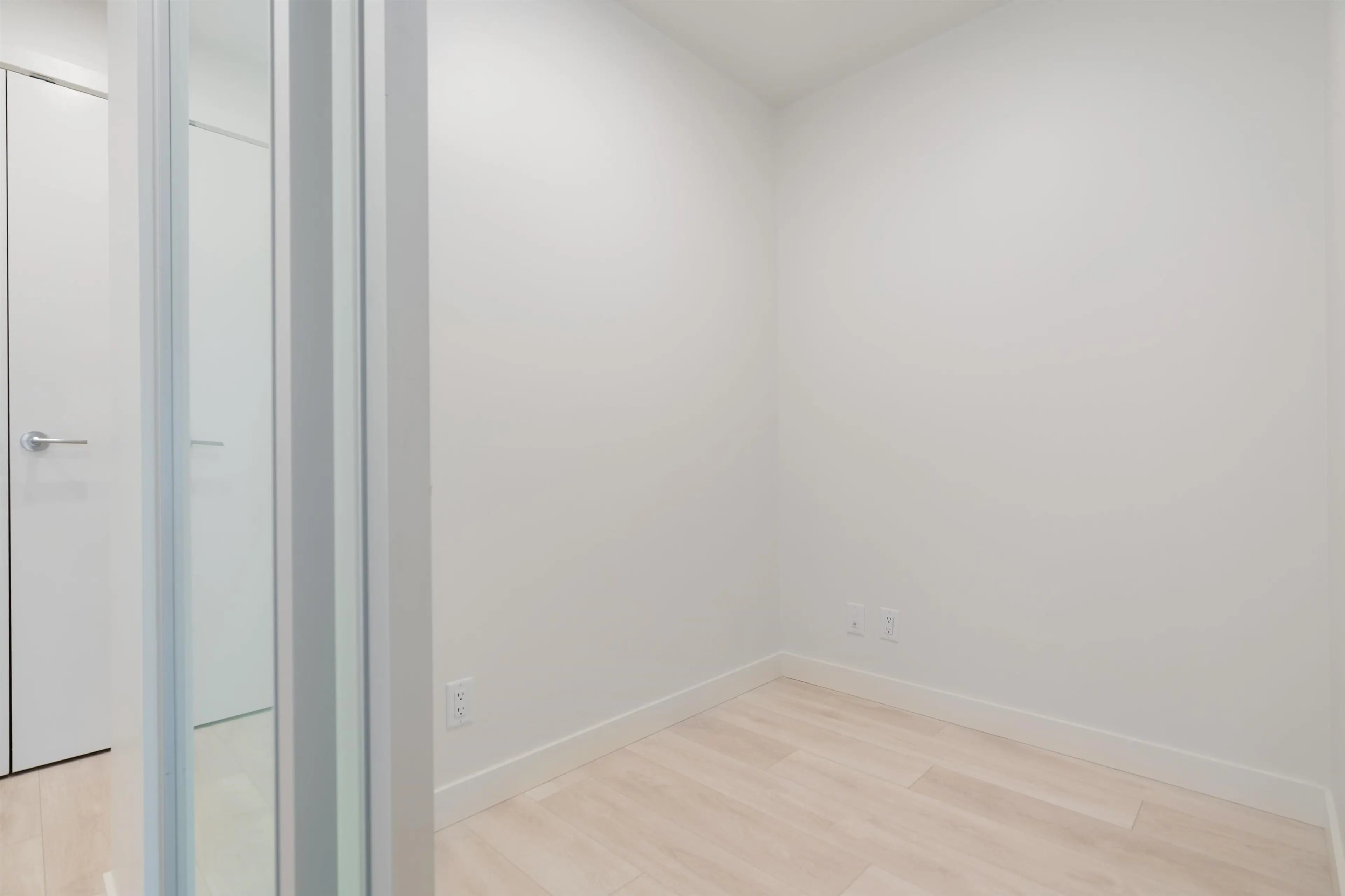 Property at #102 13318 104 AVENUE, Surrey, BC